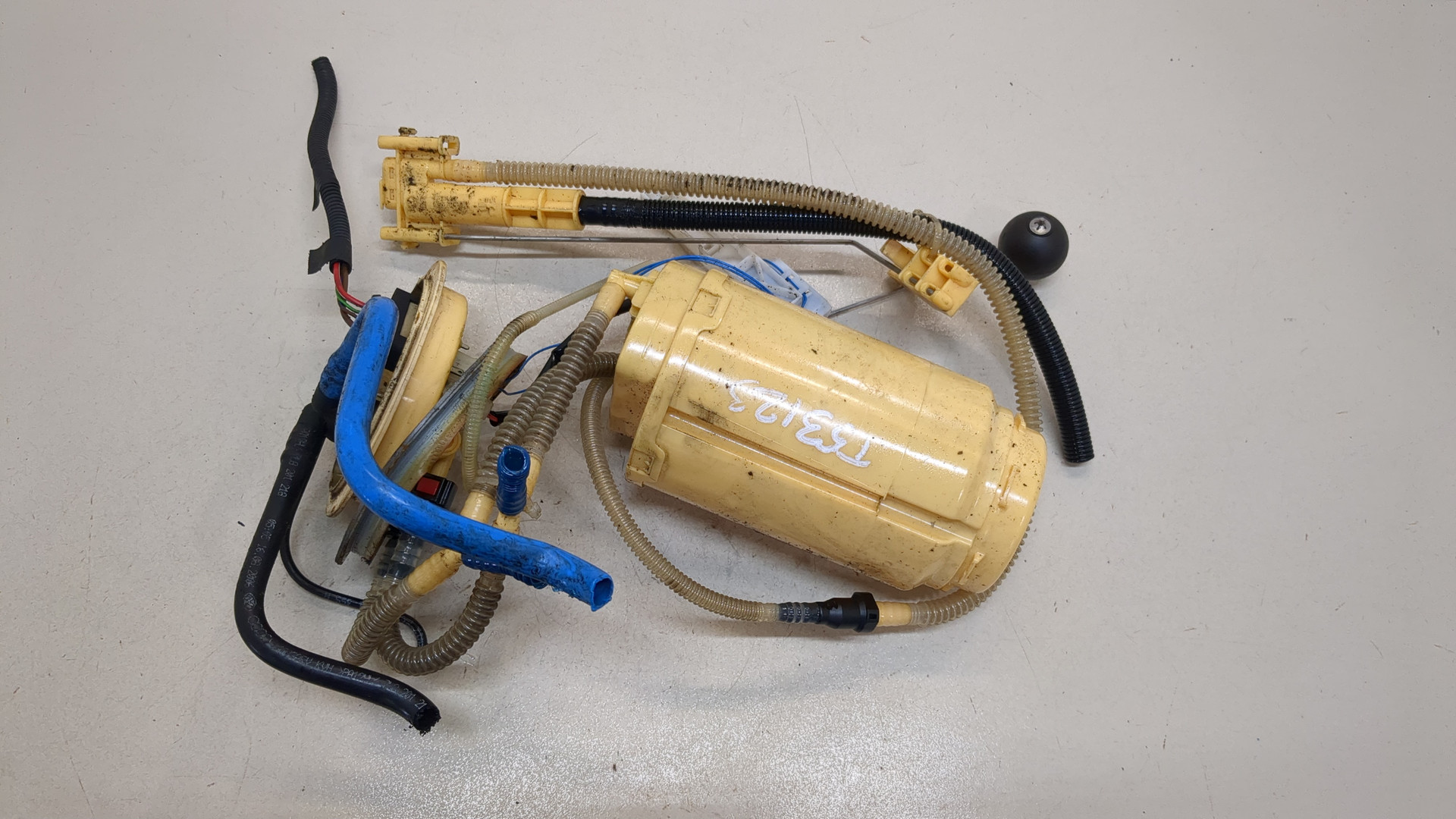 Насос топливный электрический