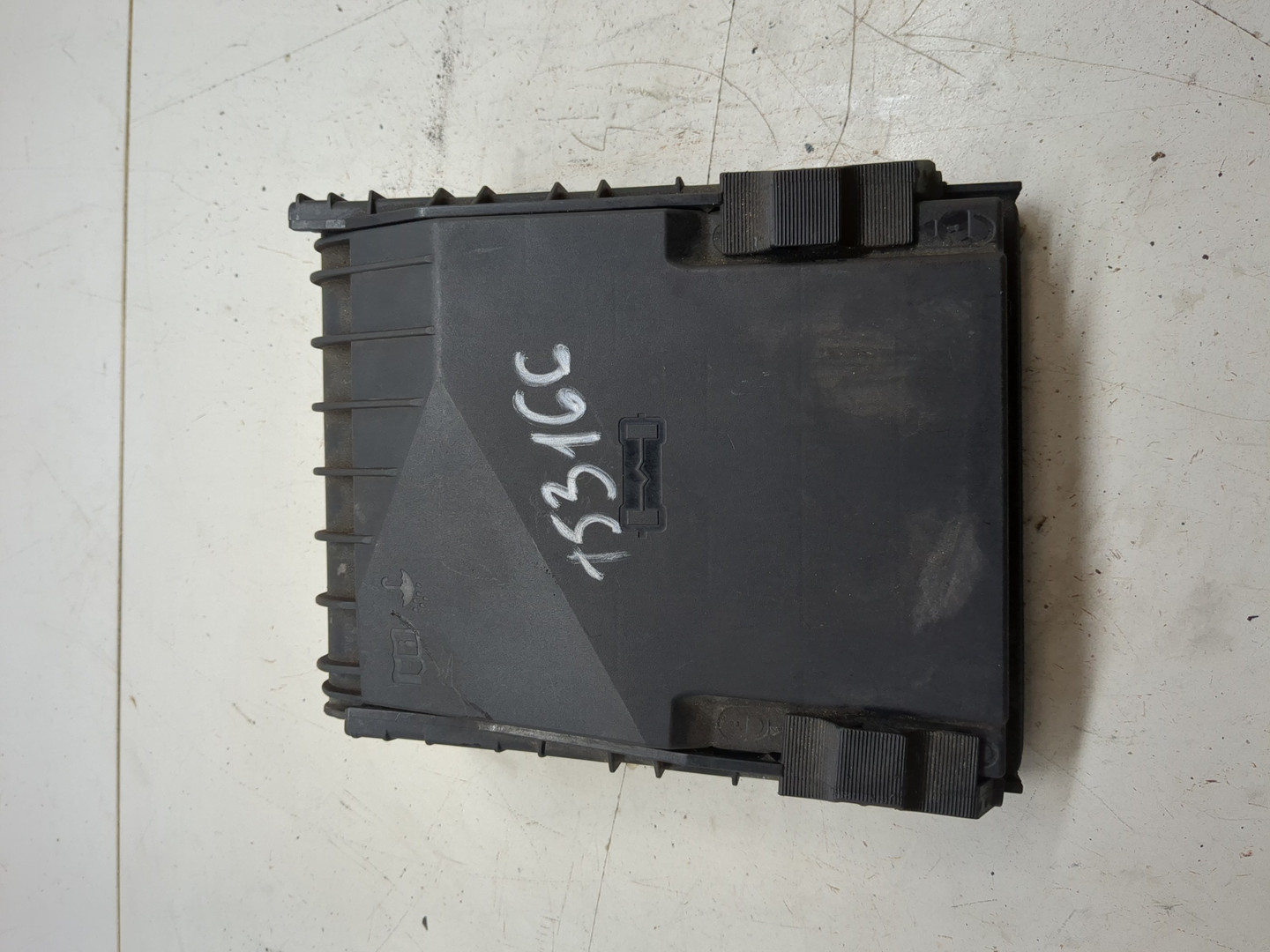 Корпус блока предохранителей