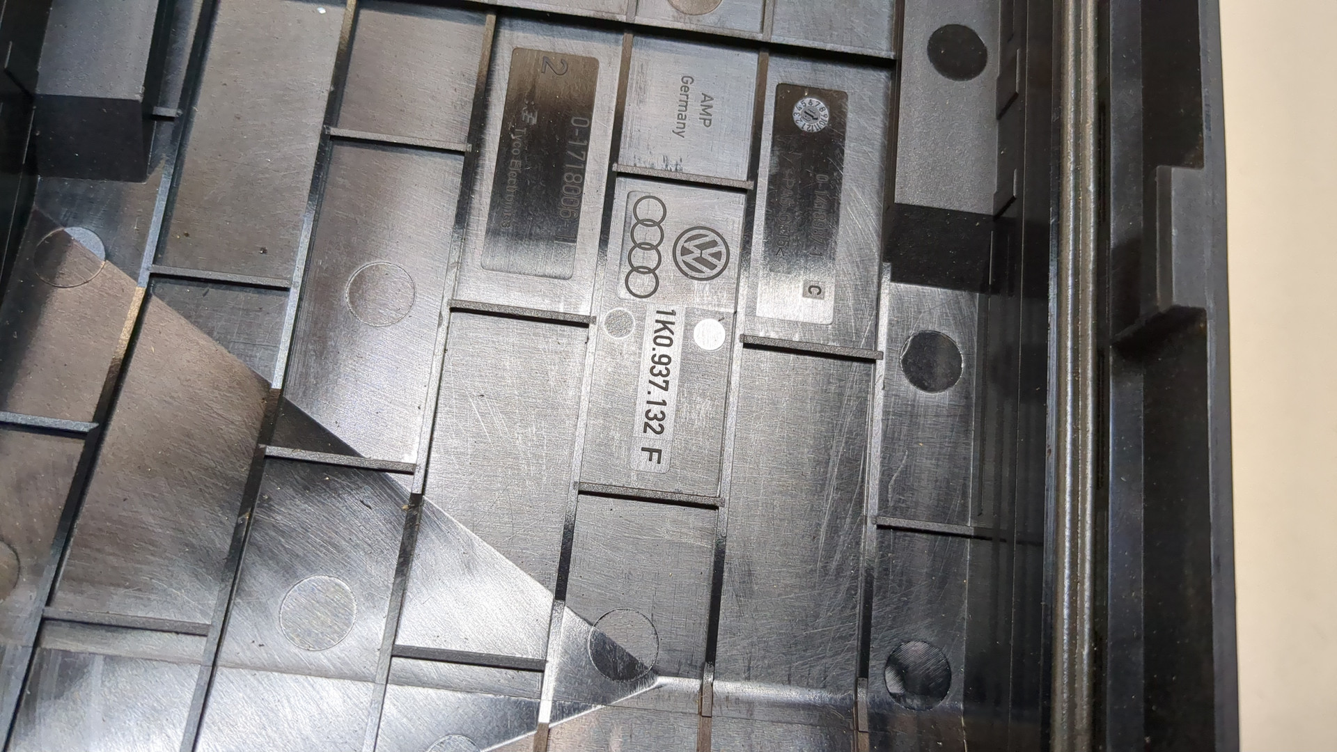 Корпус блока предохранителей