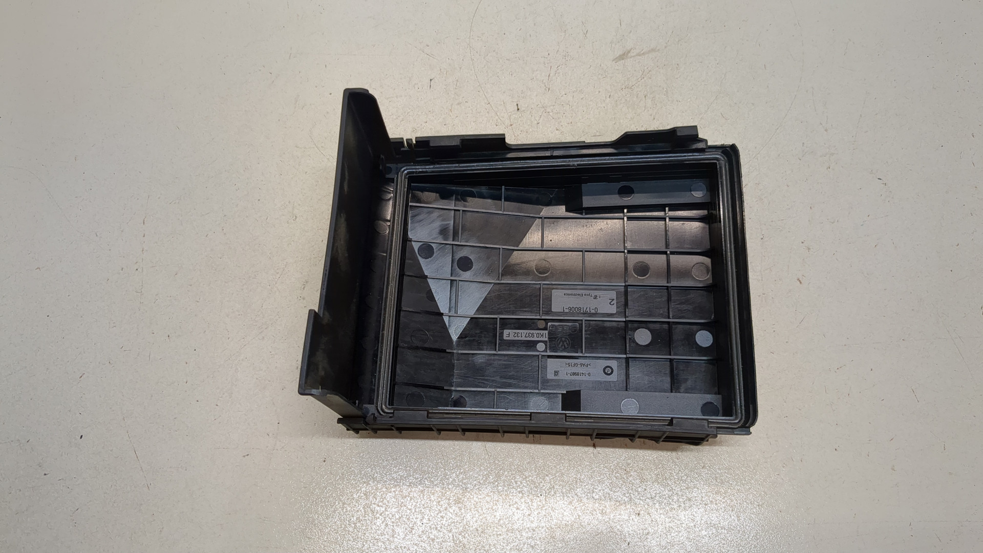 Корпус блока предохранителей