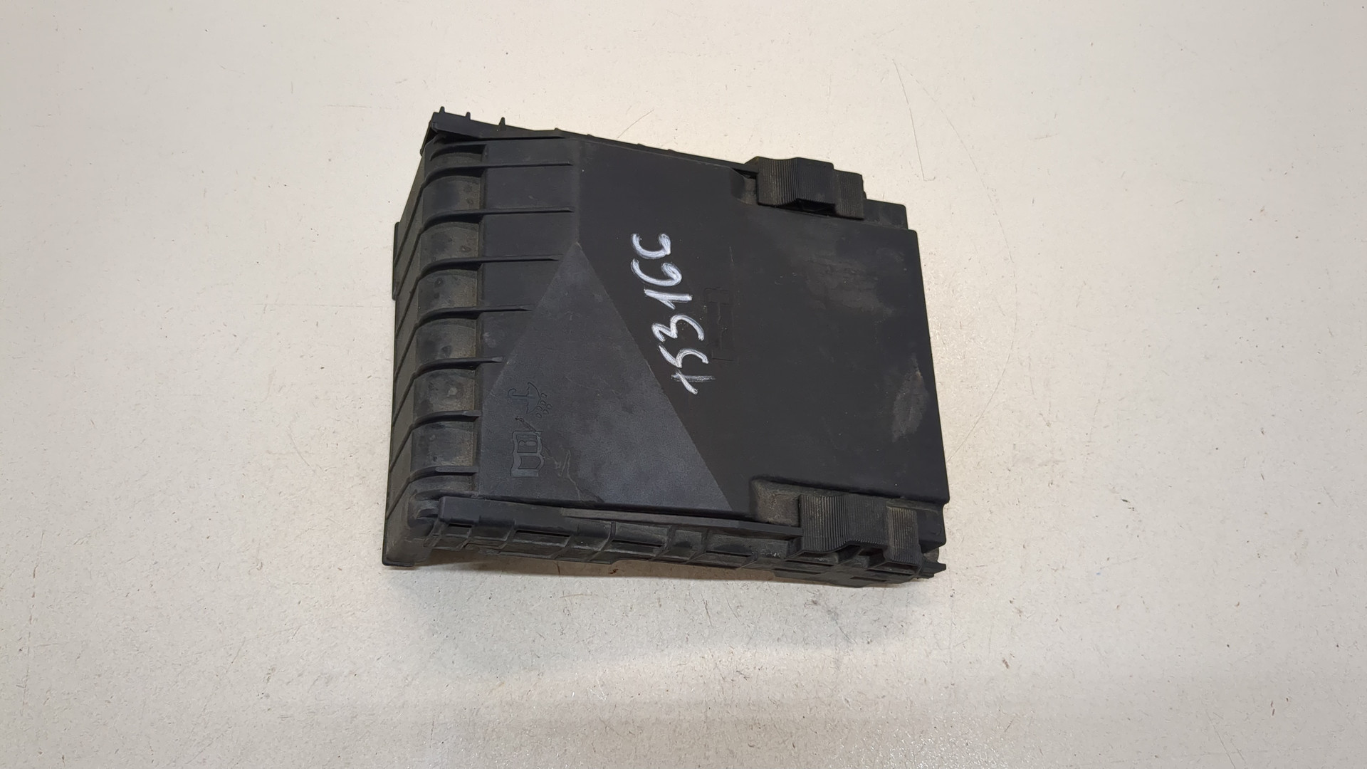 Корпус блока предохранителей