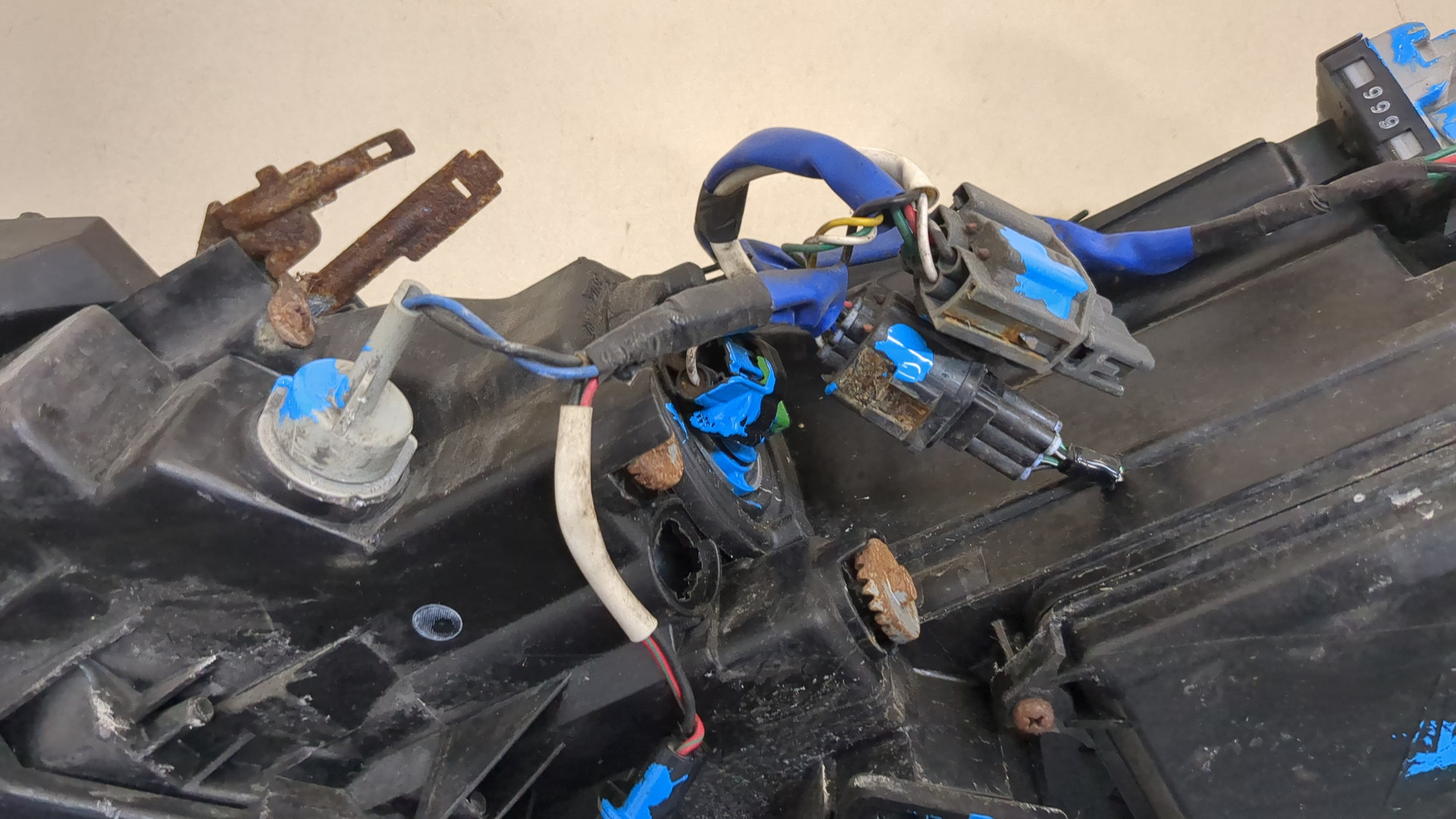 Фара правая