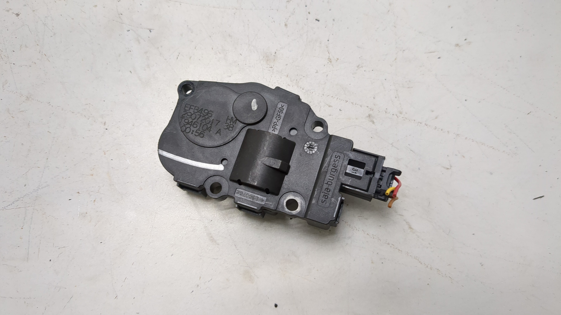 Моторчик заслонки печки