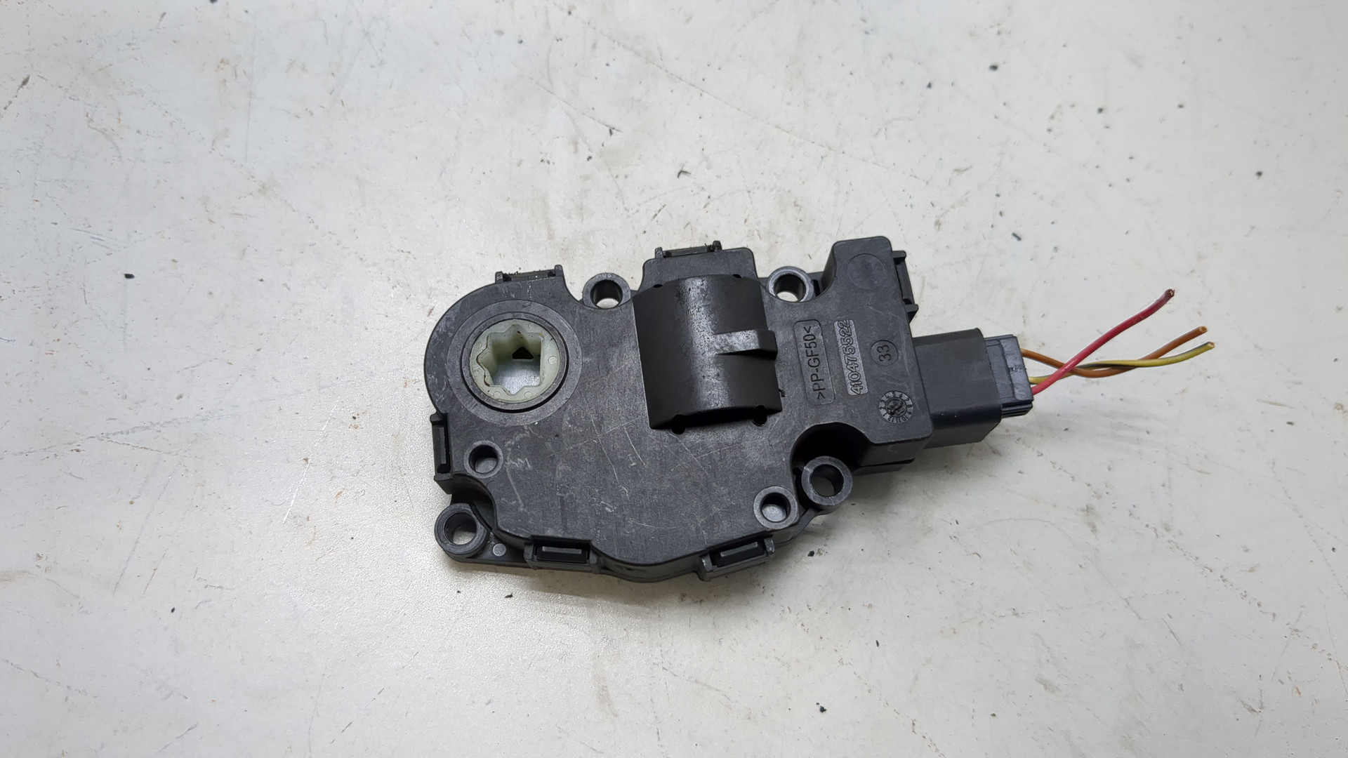 Моторчик заслонки печки