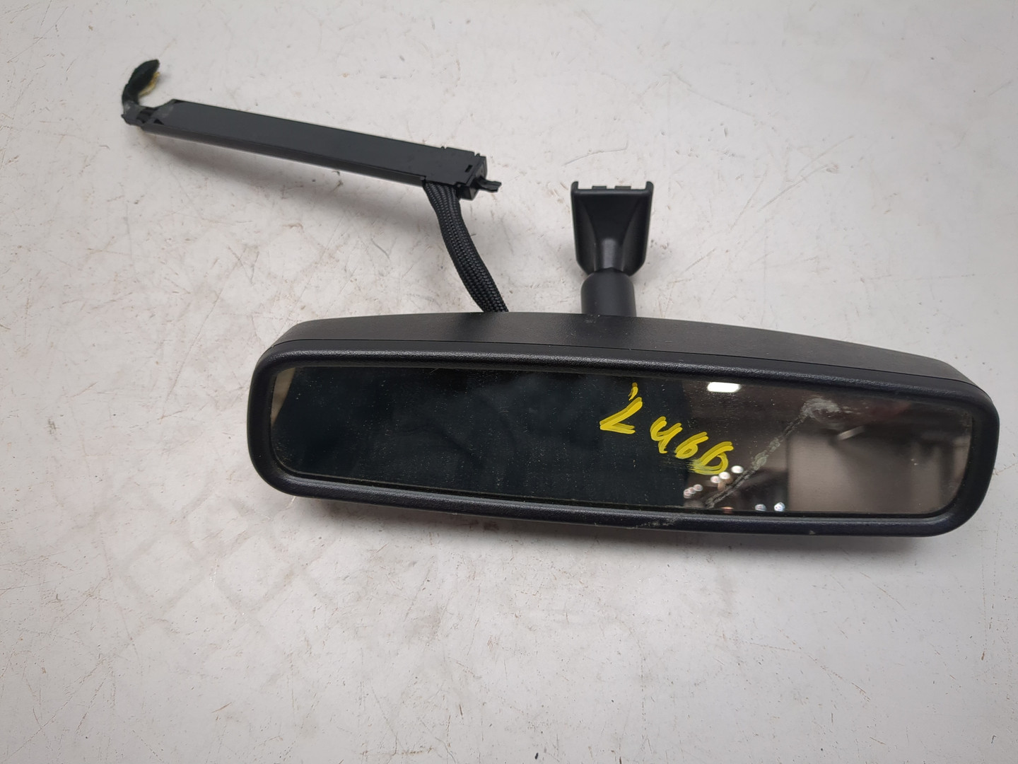 Зеркало заднего вида