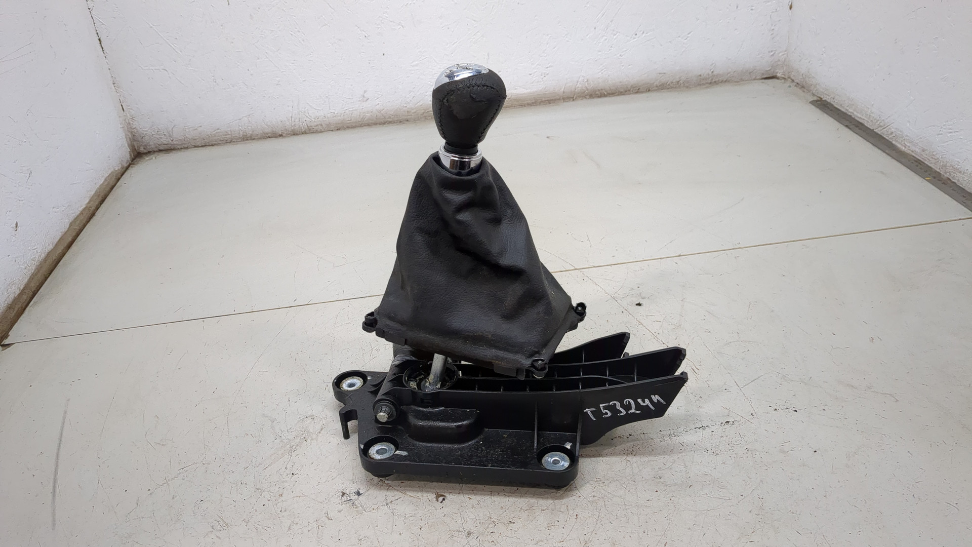 Кулиса МКПП / АКПП