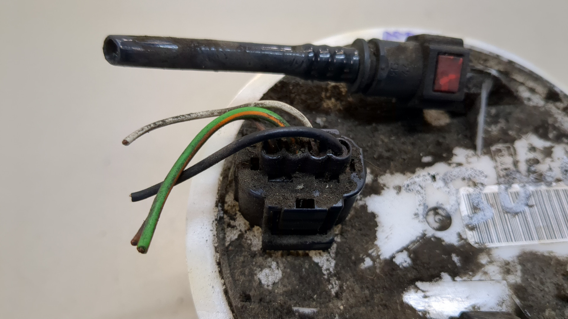 Насос топливный электрический