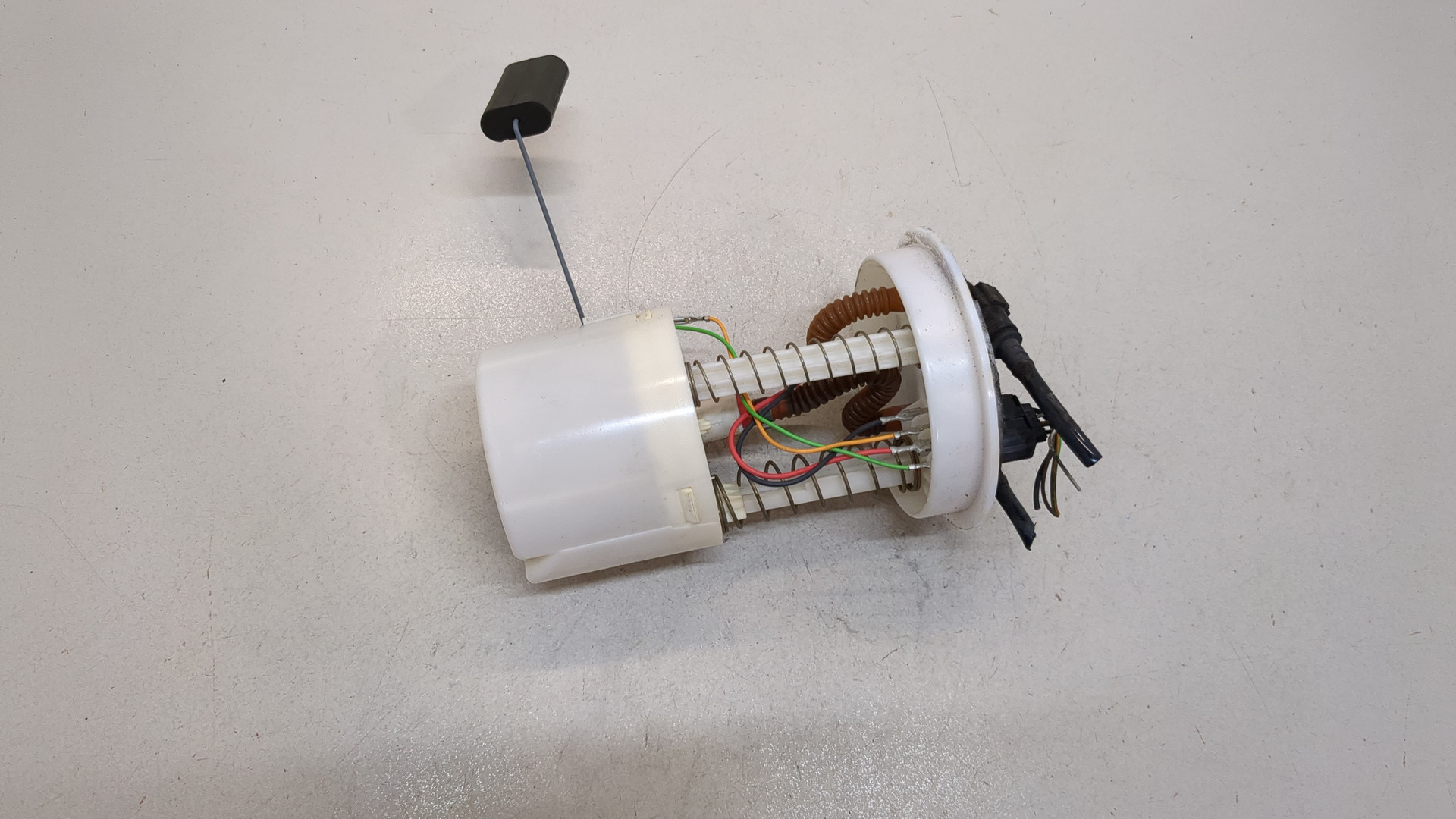 Насос топливный электрический