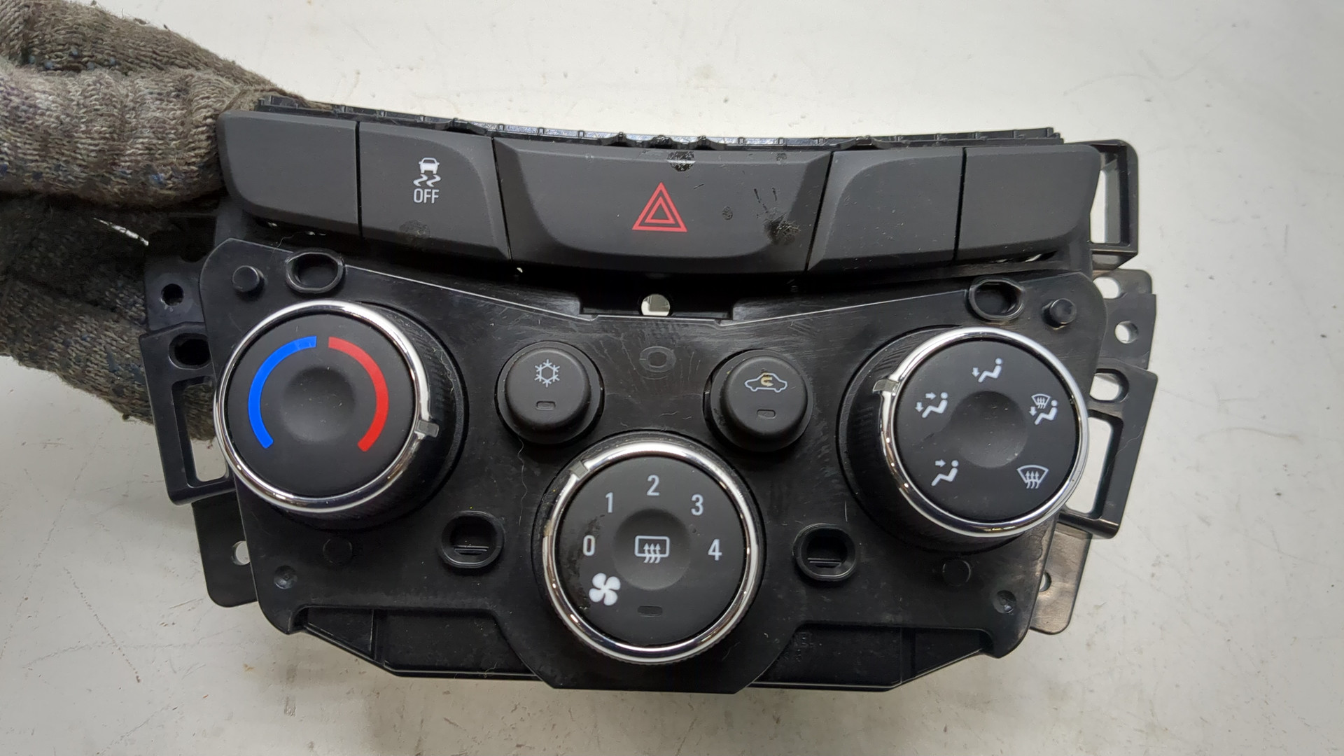 Переключатель отопителя