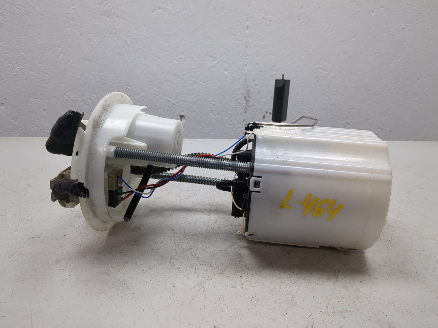 Насос топливный электрический