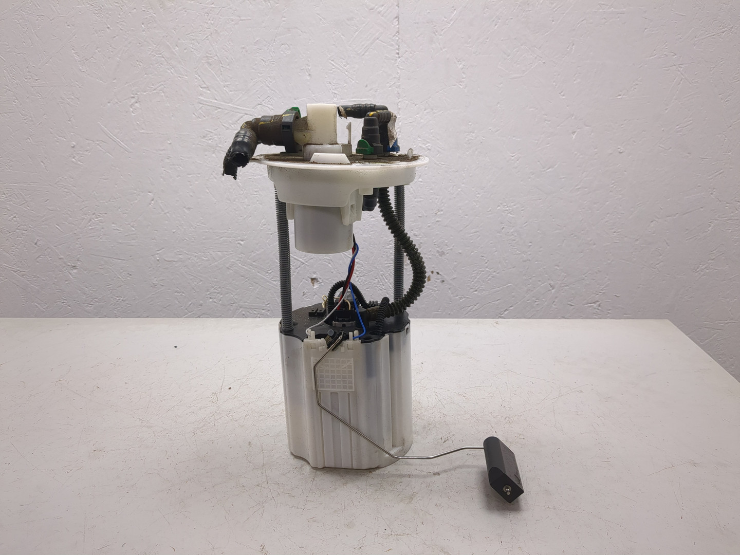 Насос топливный электрический