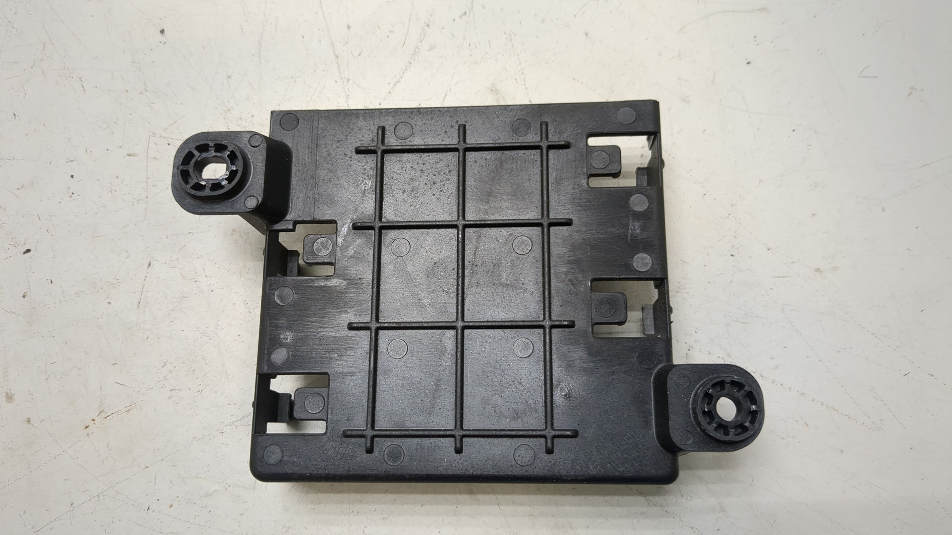 Кронштейн электронного блока управления / контроля