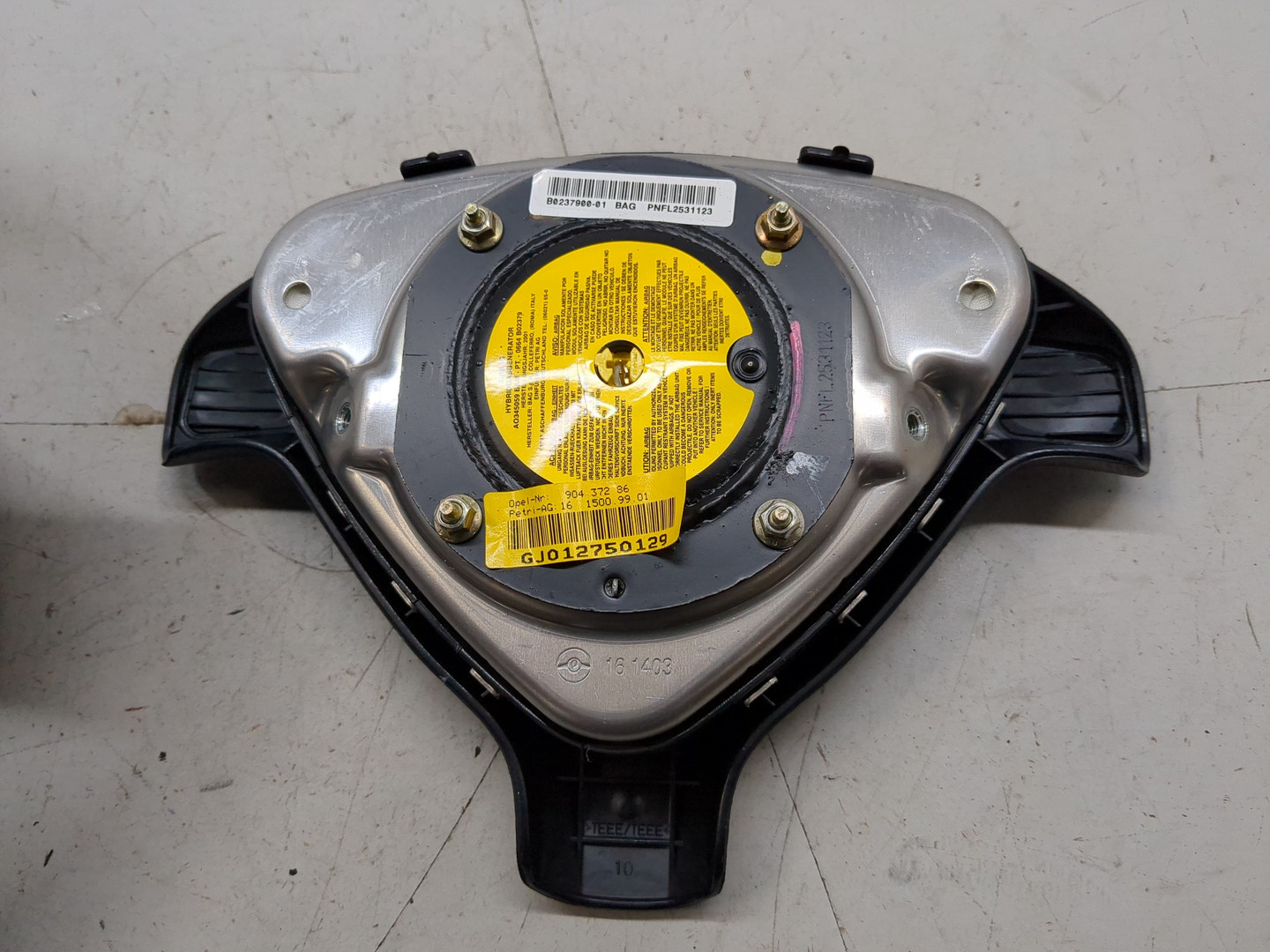 Рулевое колесо (руль)