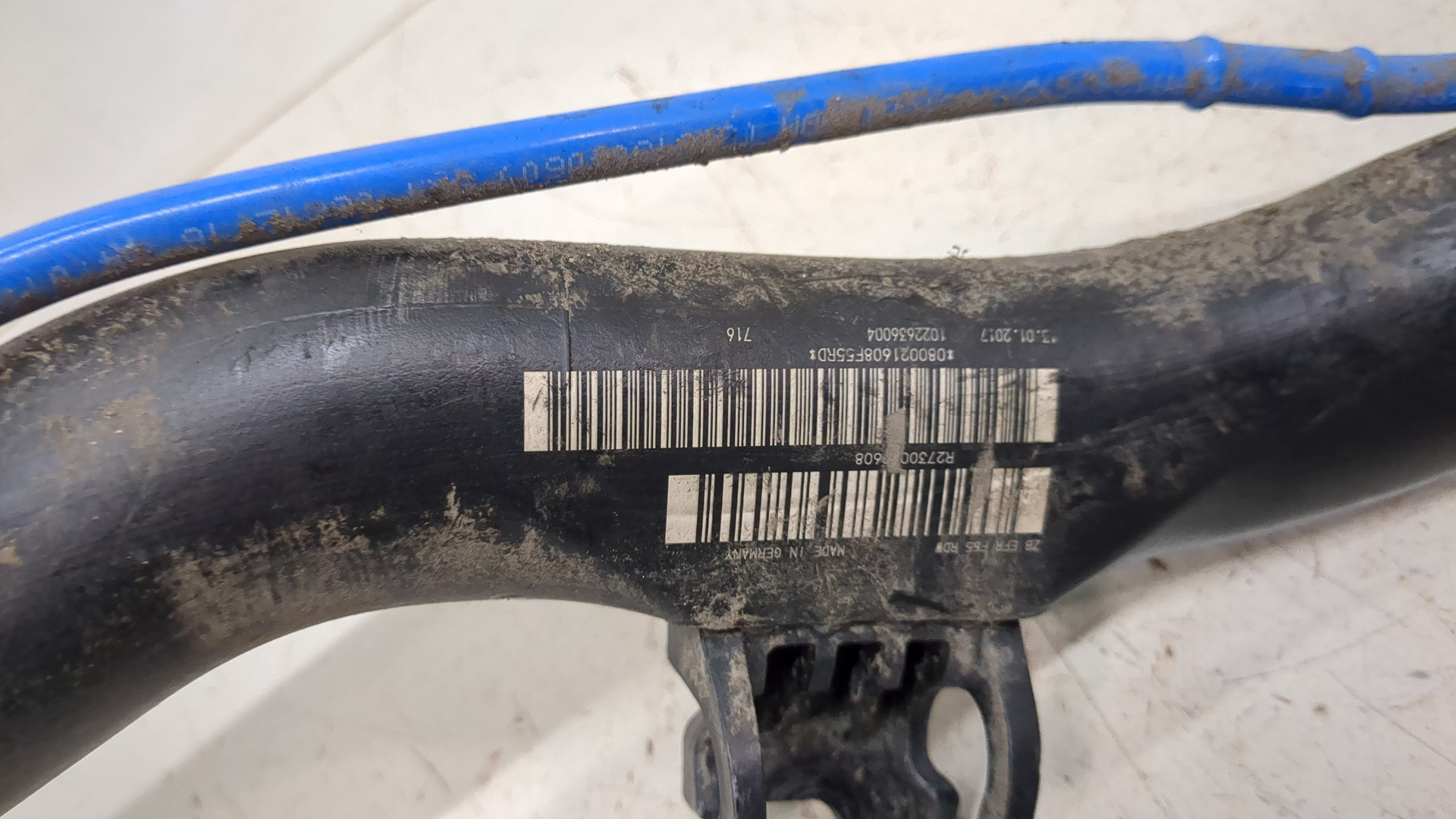 Горловина топливного бака