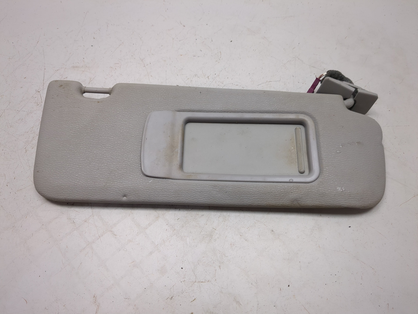 Козырек солнцезащитный