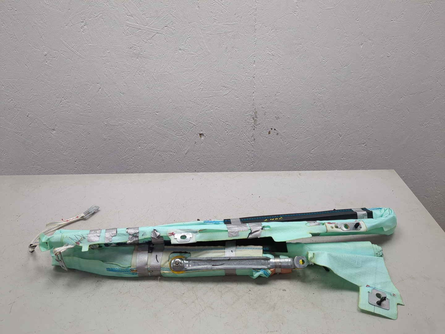 Подушка безопасности боковая (шторка)