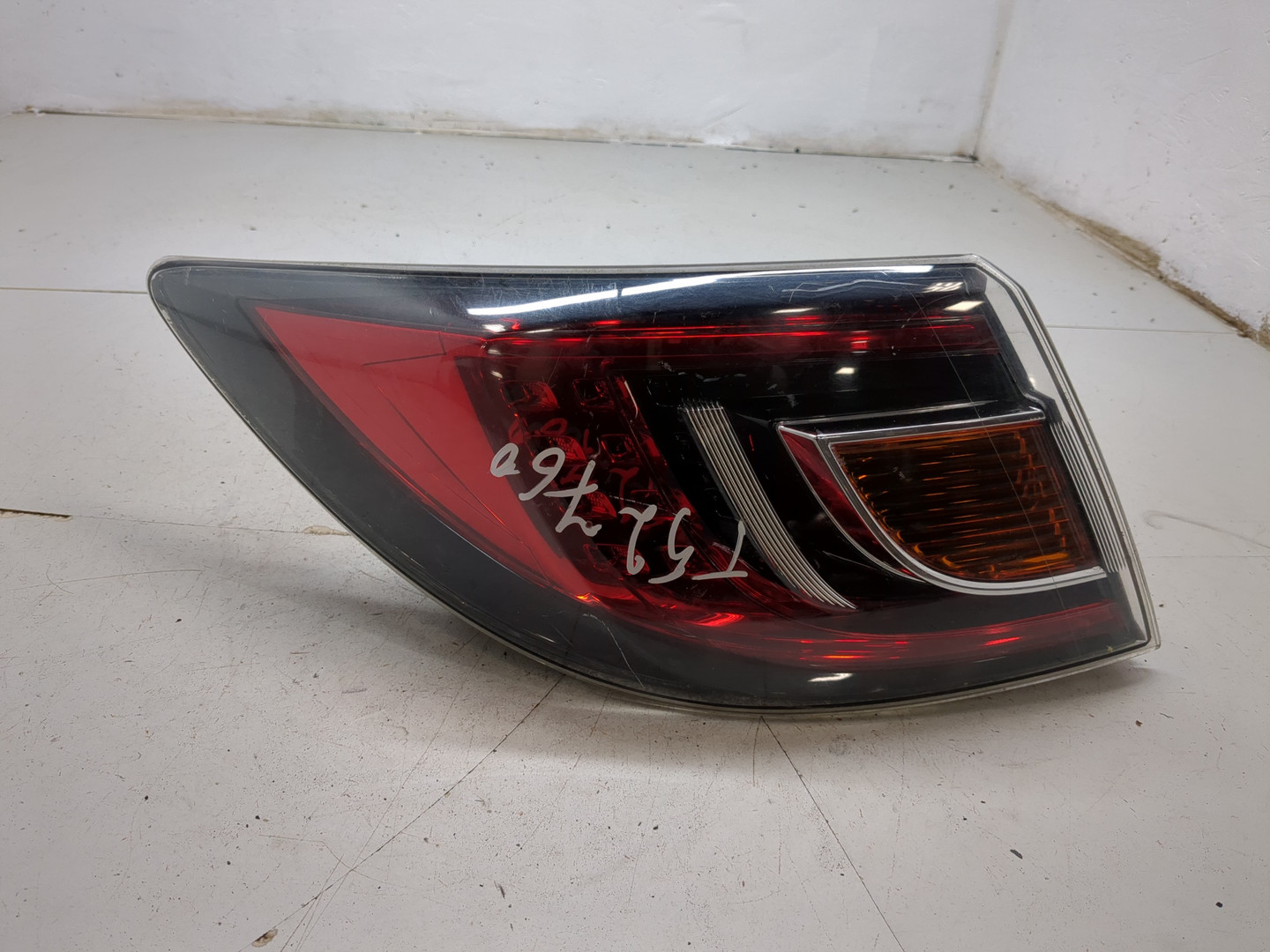 Фонарь задний левый