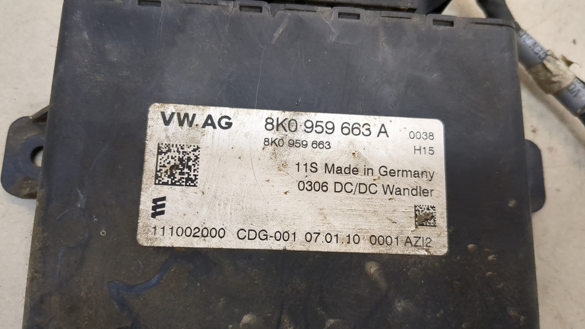 Преобразователь напряжения (адаптер)