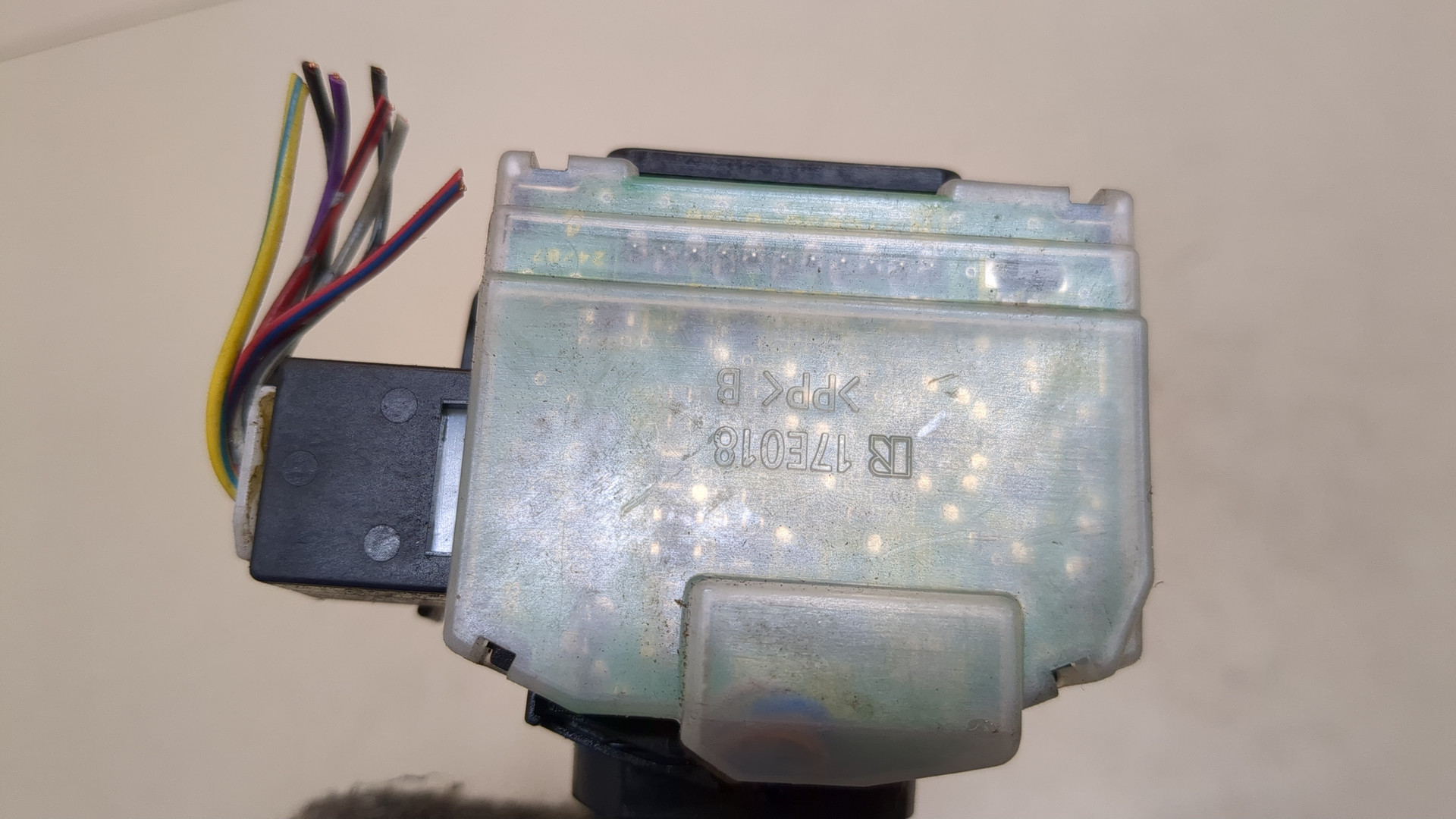 Переключатель поворотов подрулевой