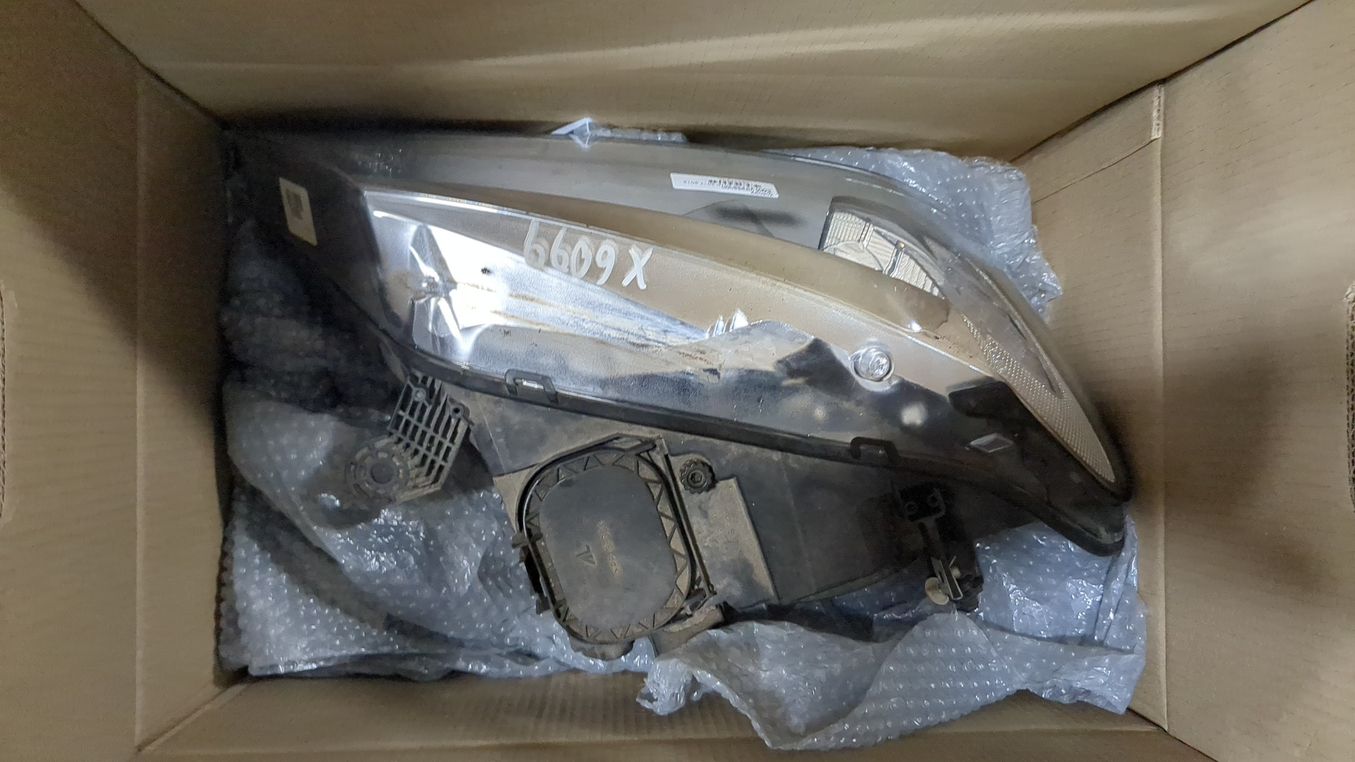 Фара правая