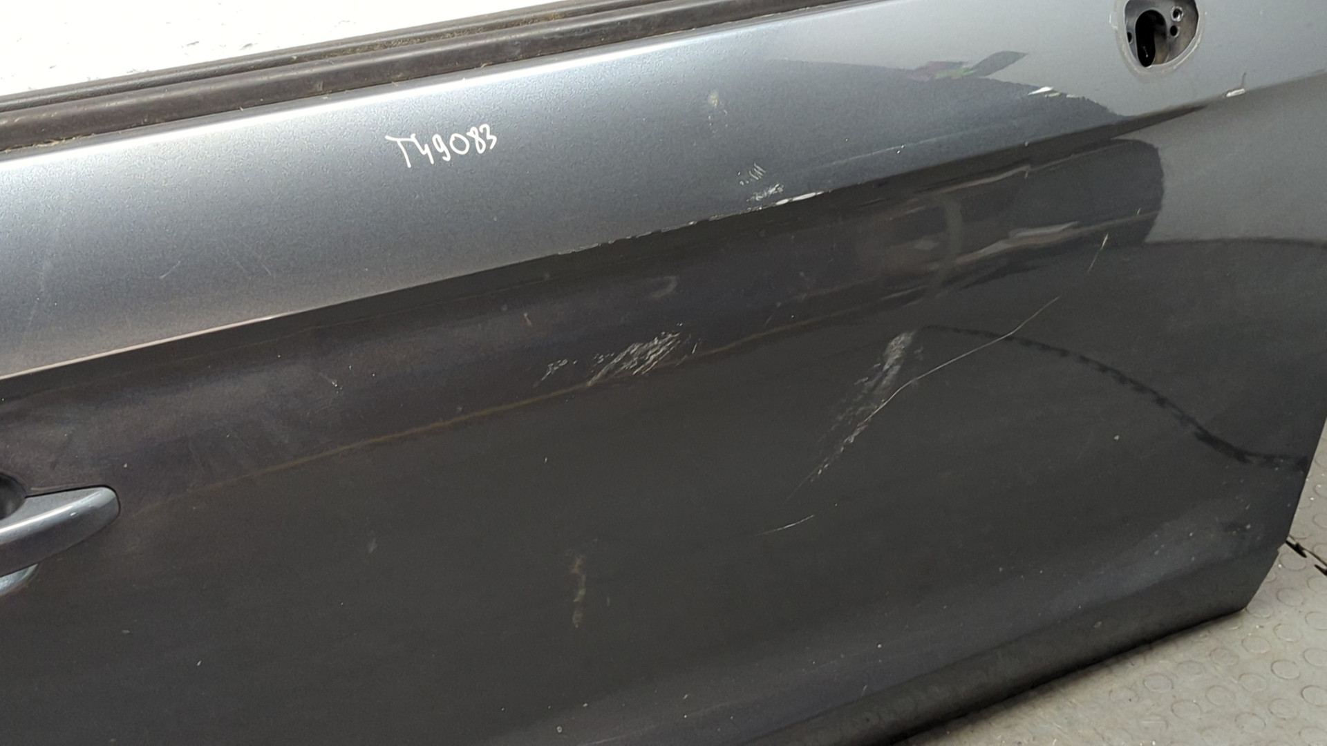 Дверь передняя правая