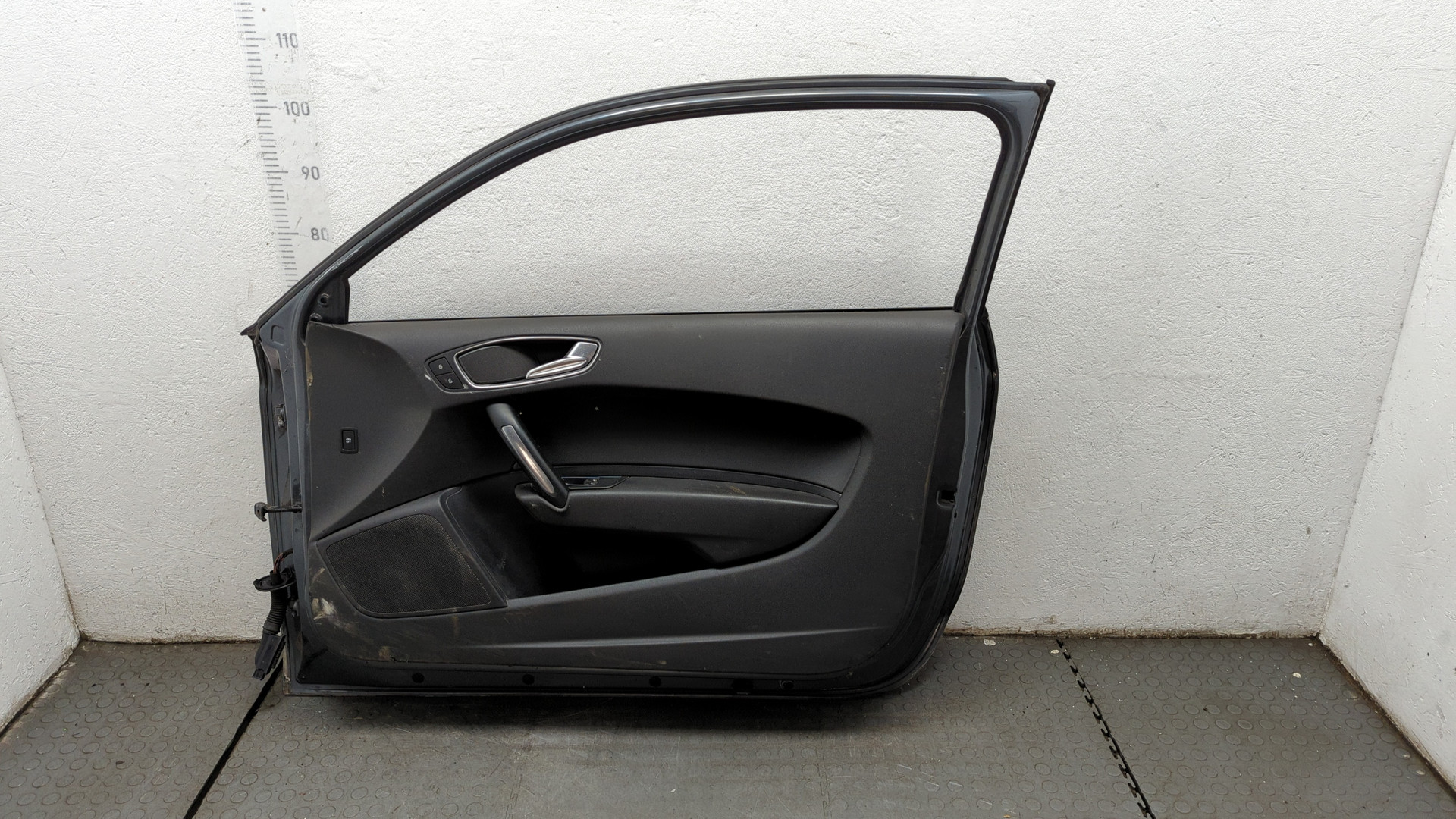 Дверь передняя правая