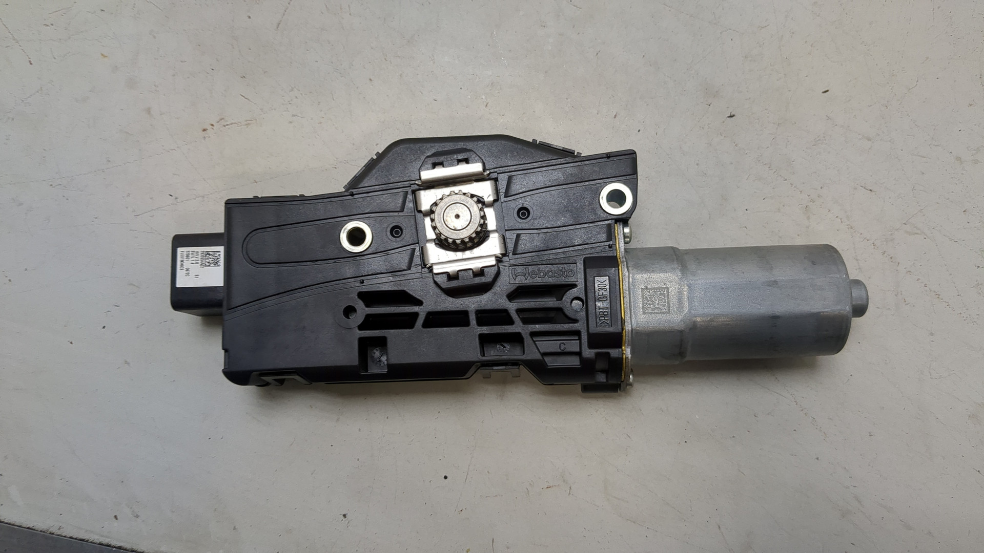 Моторчик люка