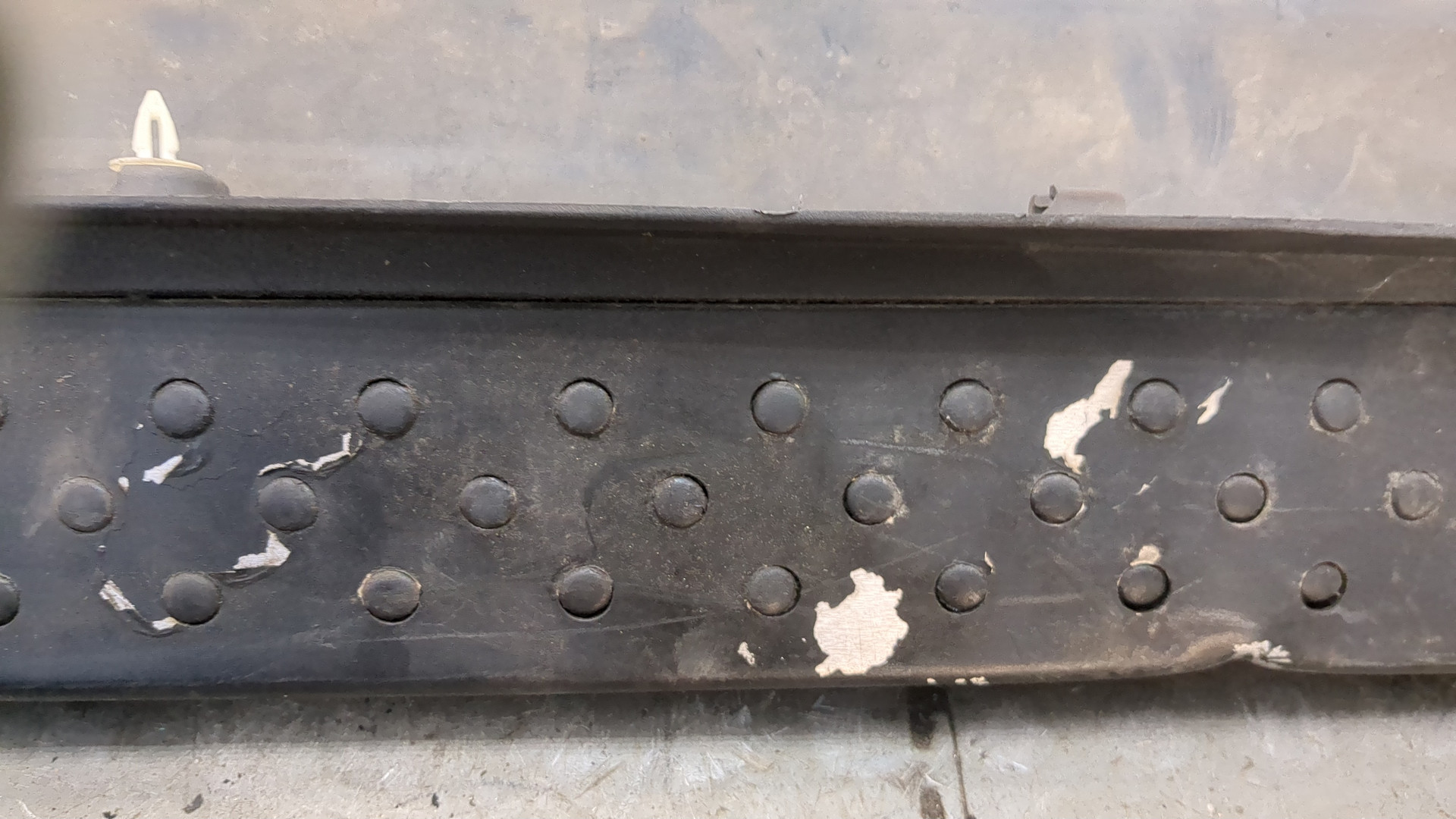 Подножка правая