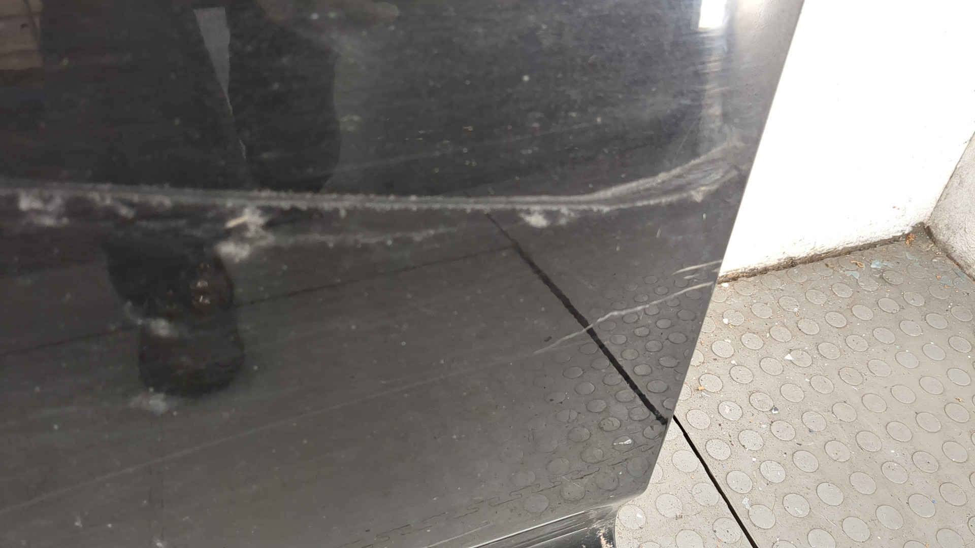 Дверь передняя левая