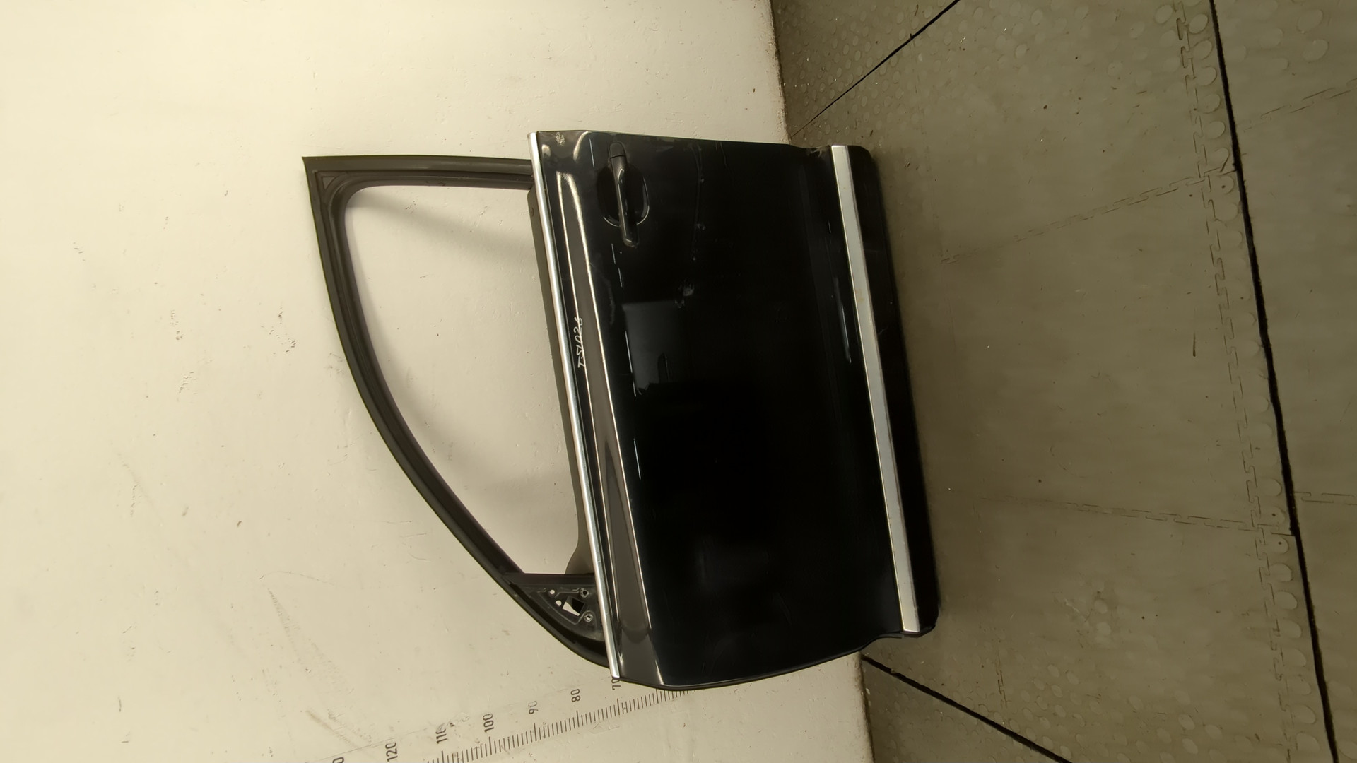 Дверь передняя левая