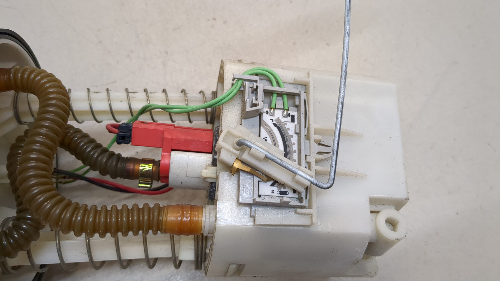 Насос топливный электрический