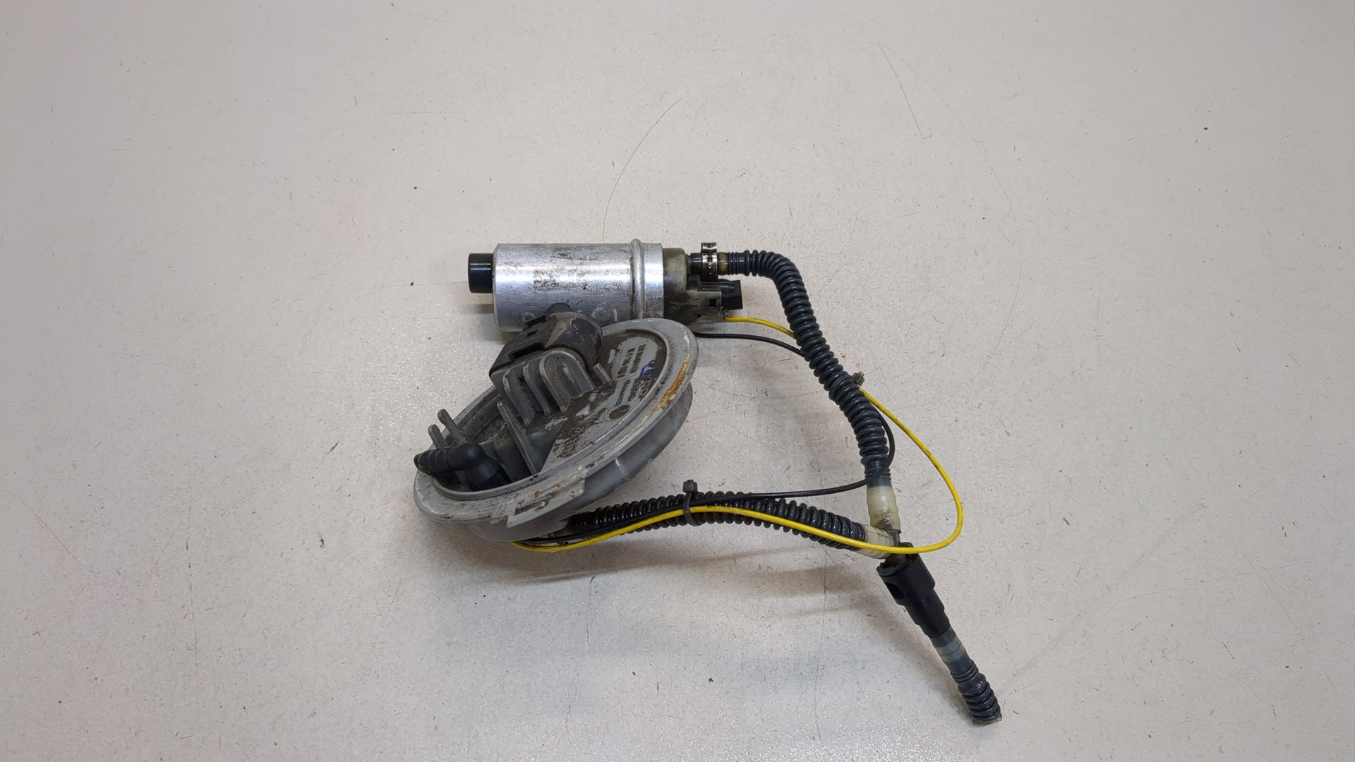 Насос топливный электрический