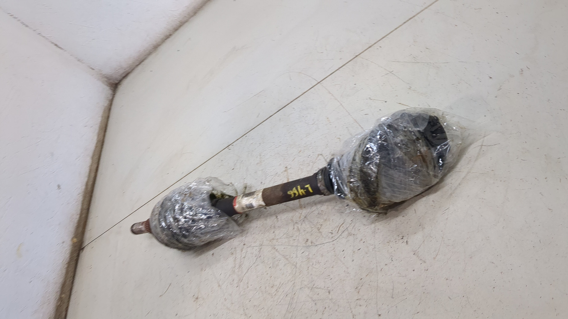 Полуось передняя левая