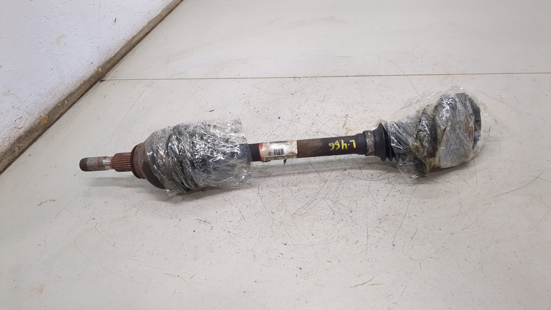 Полуось передняя левая