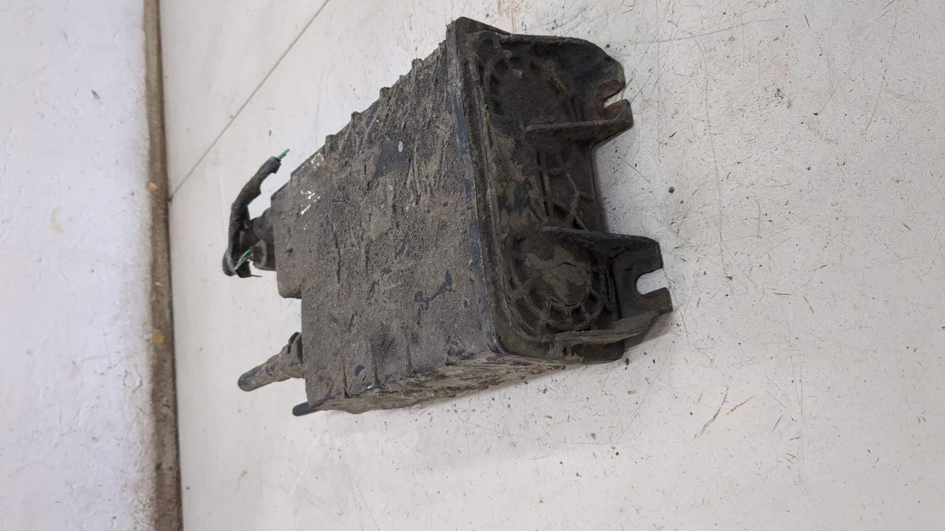 Абсорбер (фильтр угольный)