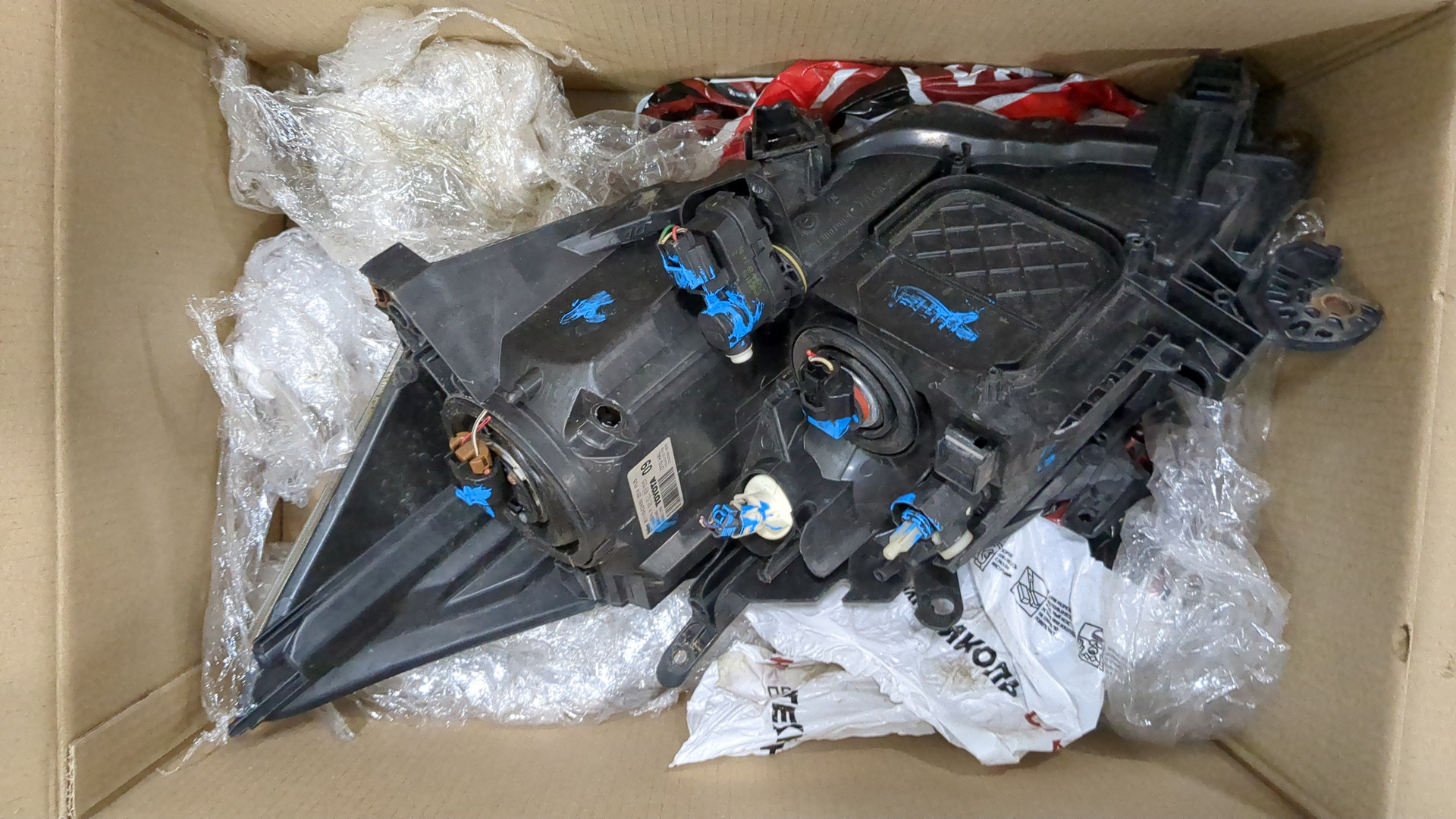 Фара правая