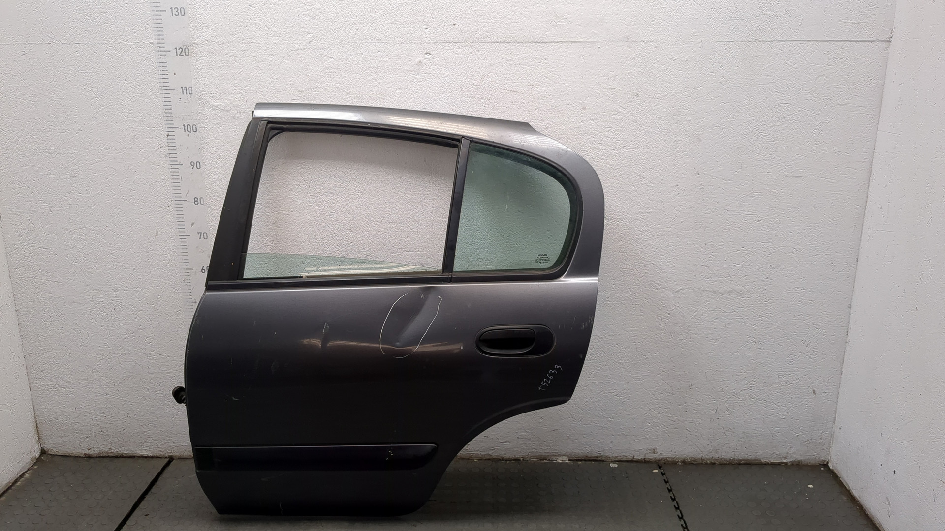 Дверь задняя левая