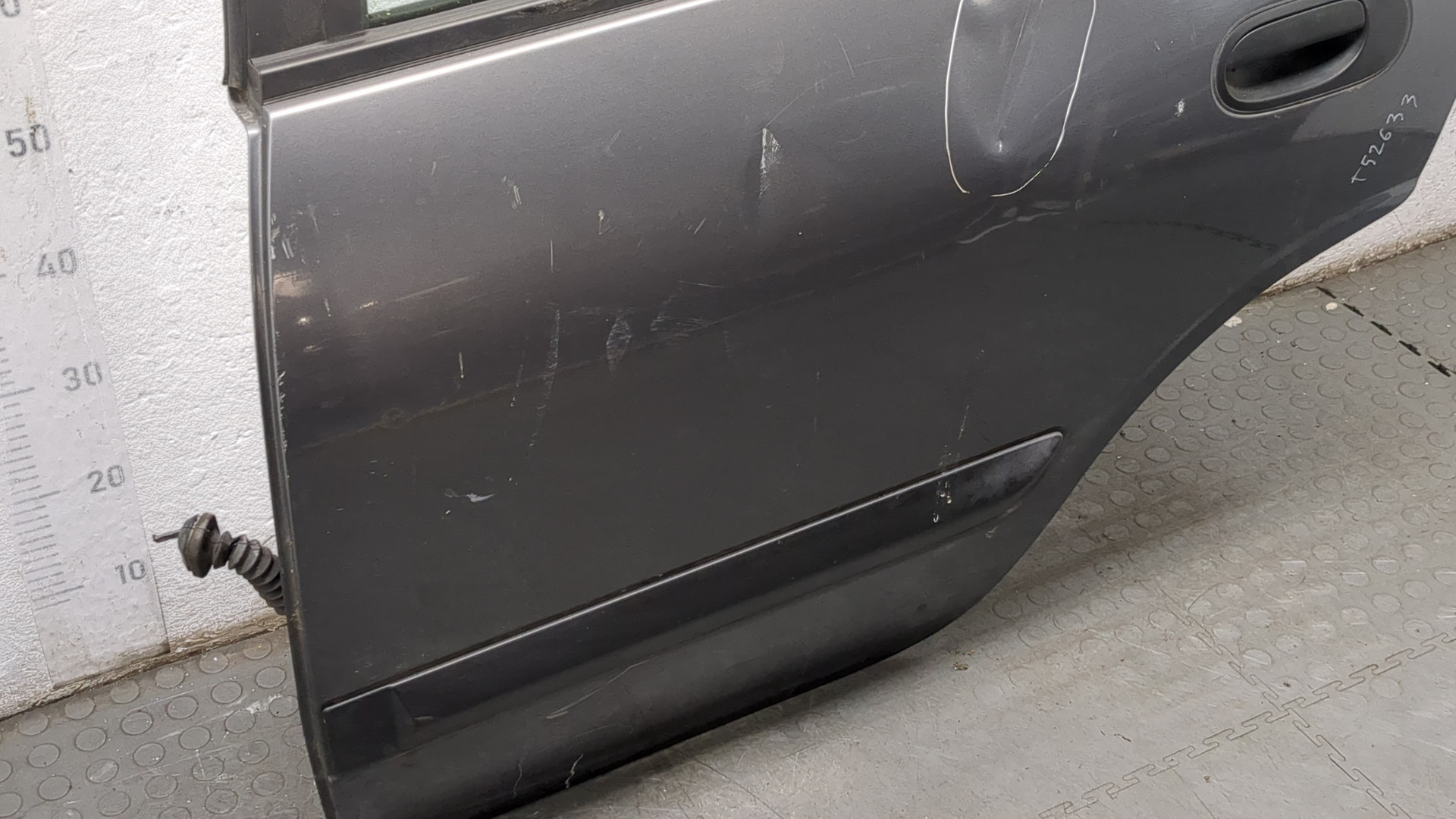 Дверь задняя левая