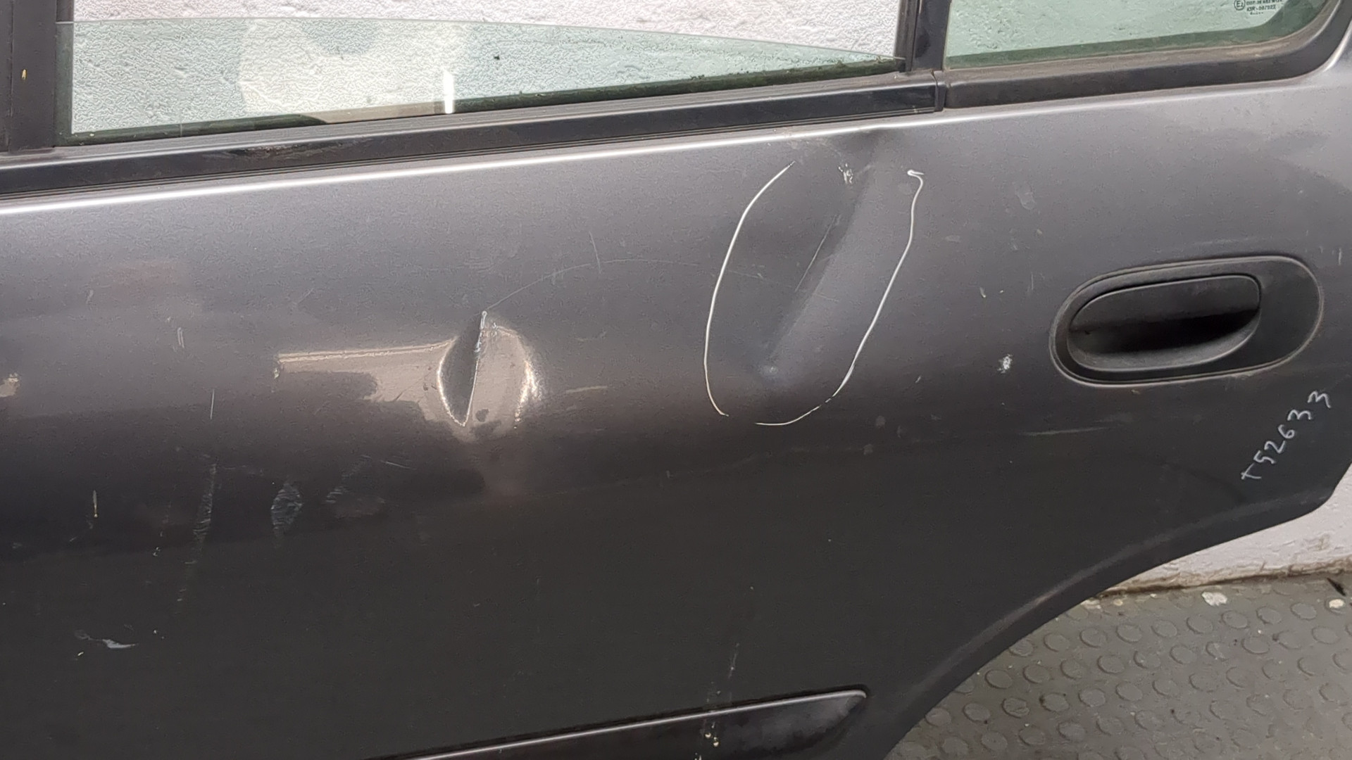 Дверь задняя левая