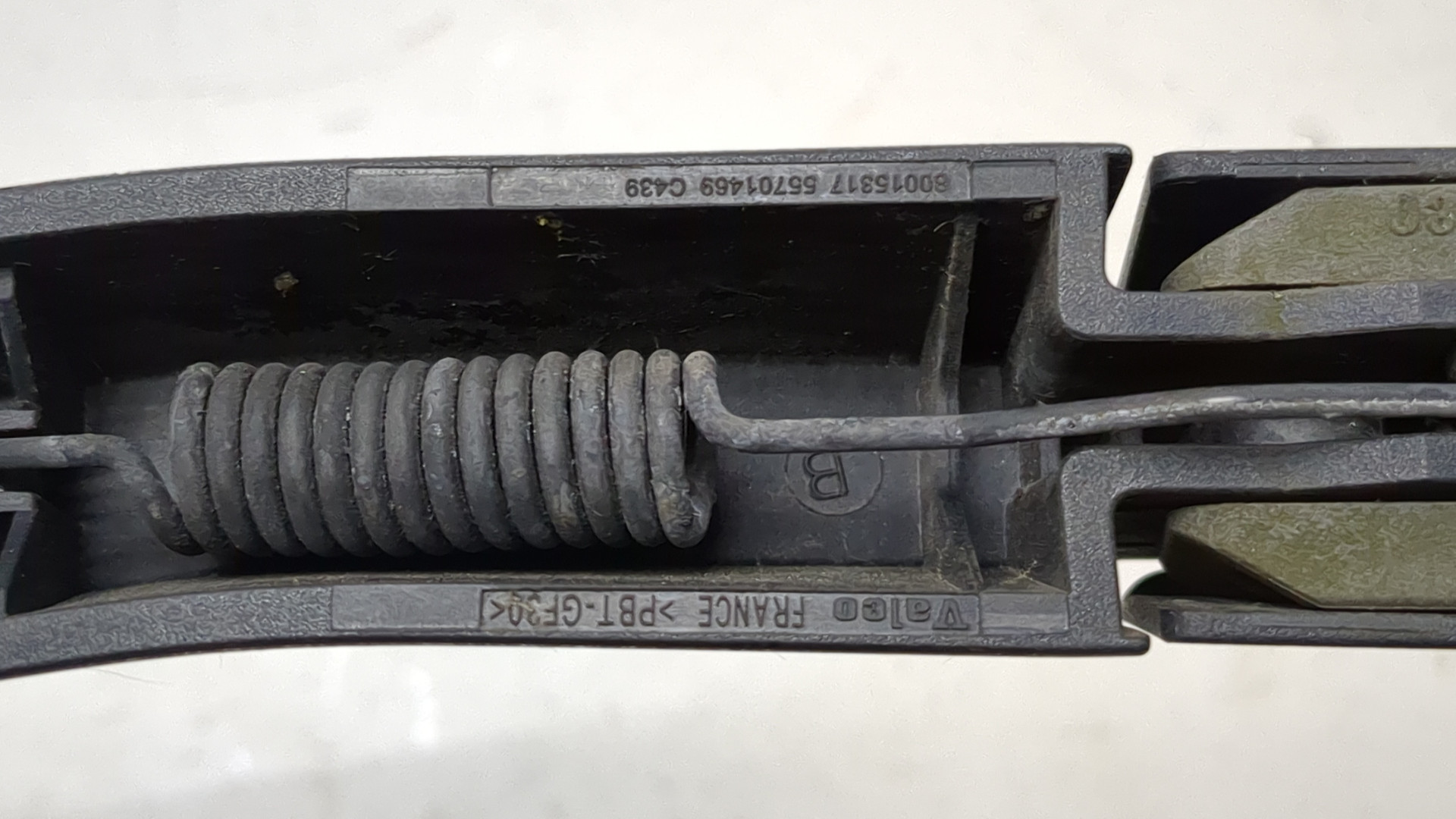 Поводок стеклоочистителя заднего