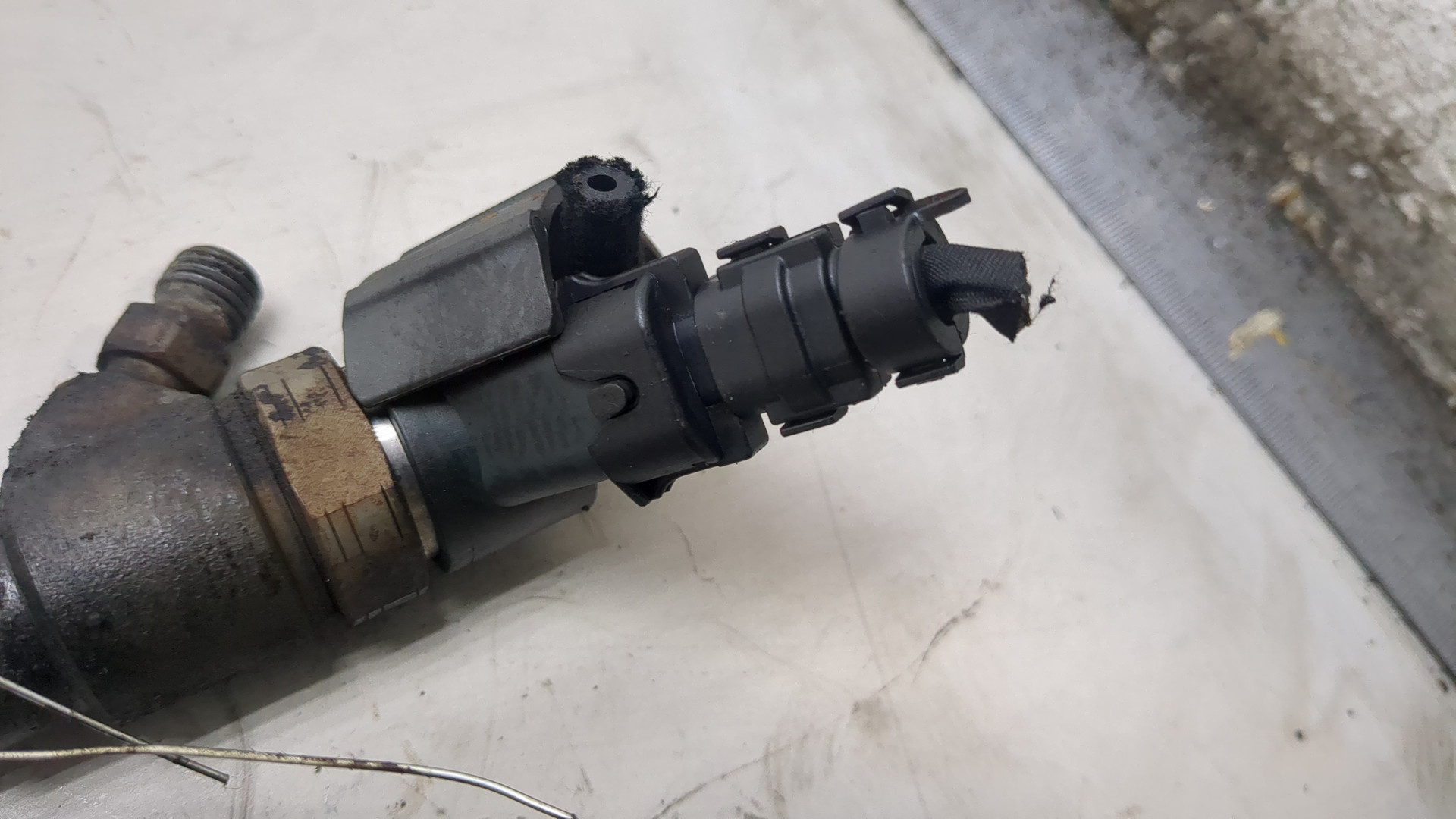 Форсунка дизельная электрическая