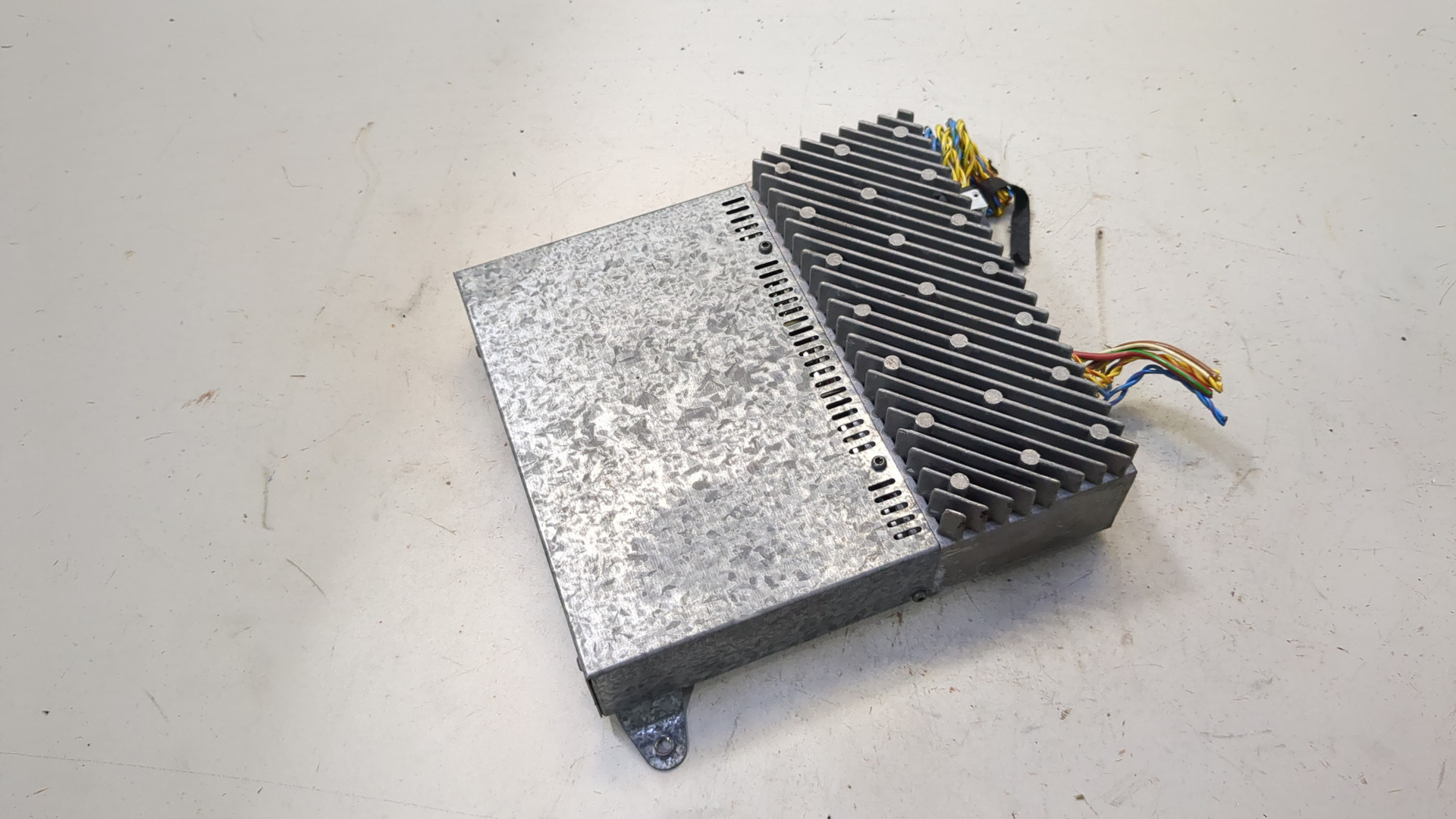 Усилитель акустической системы