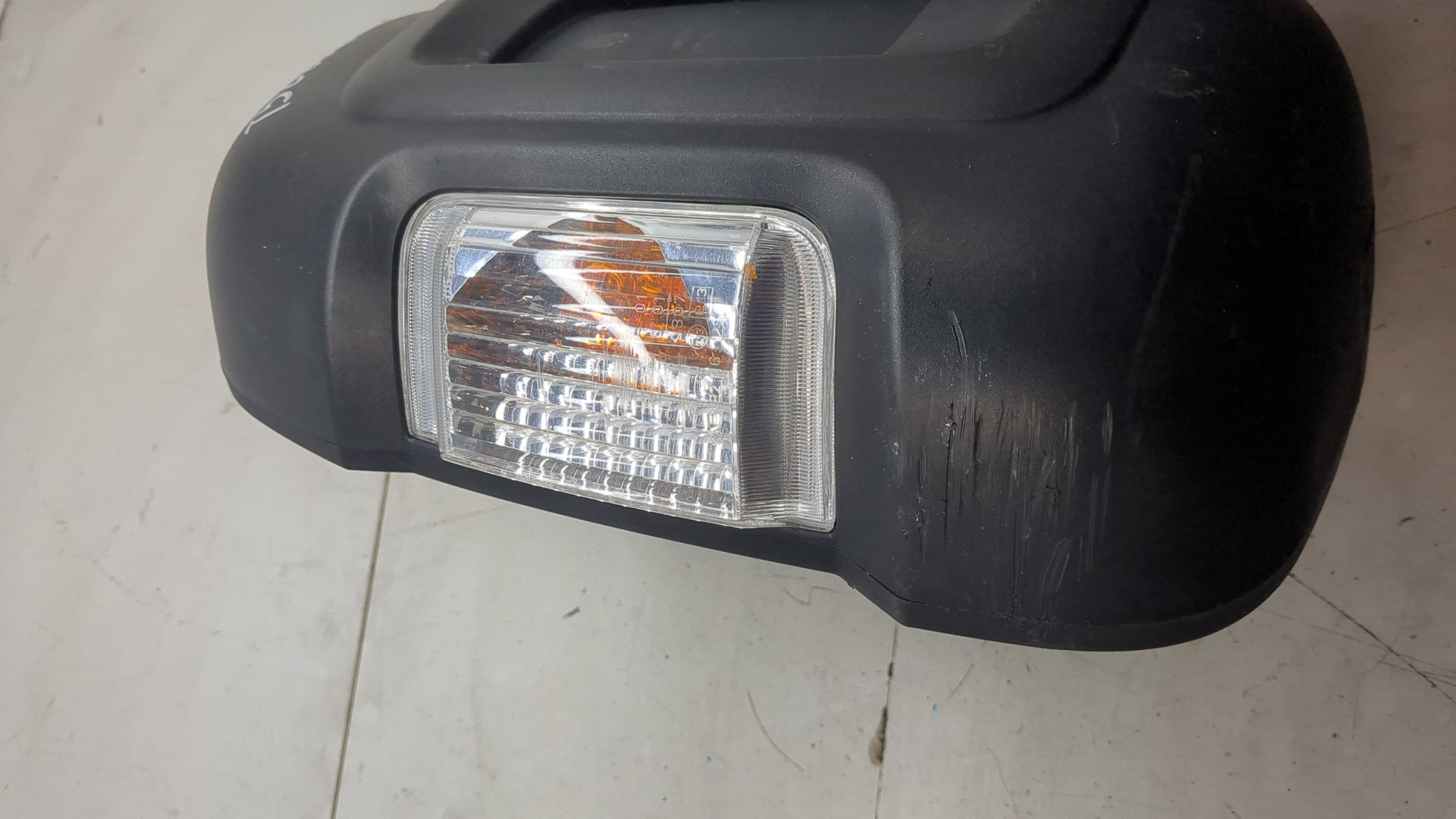 Зеркало правое электрическое