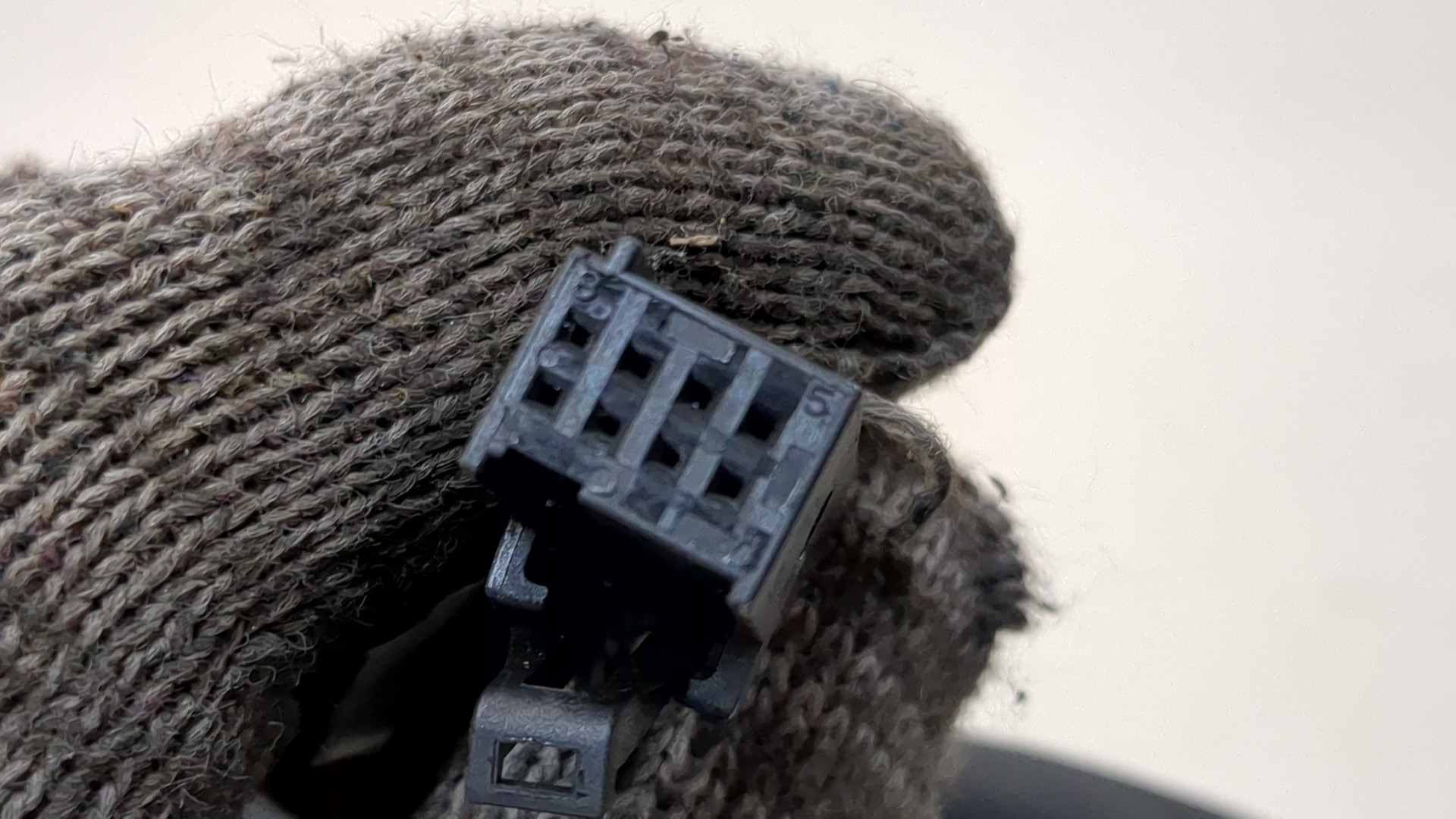 Зеркало правое электрическое