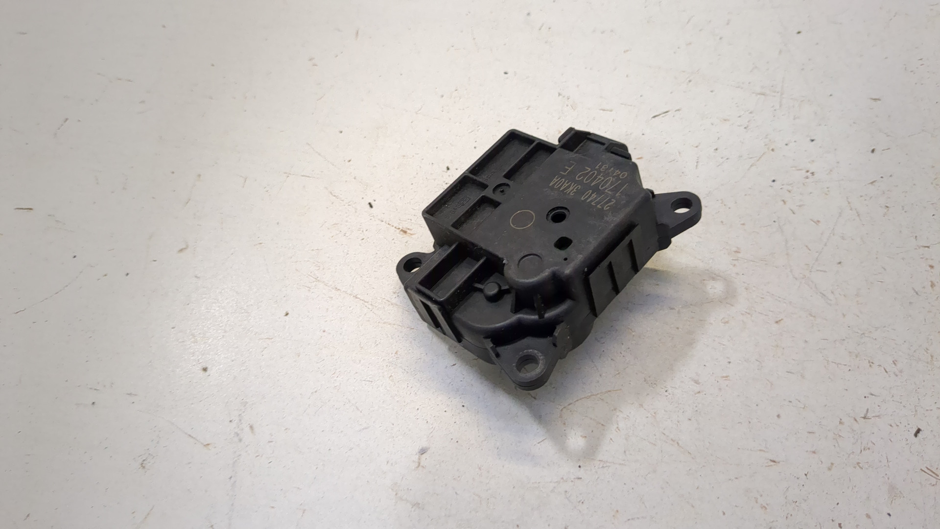 Моторчик заслонки печки