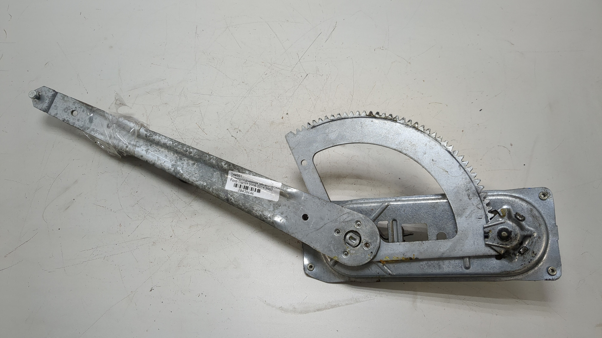 Стеклоподъемник механ. передний правый