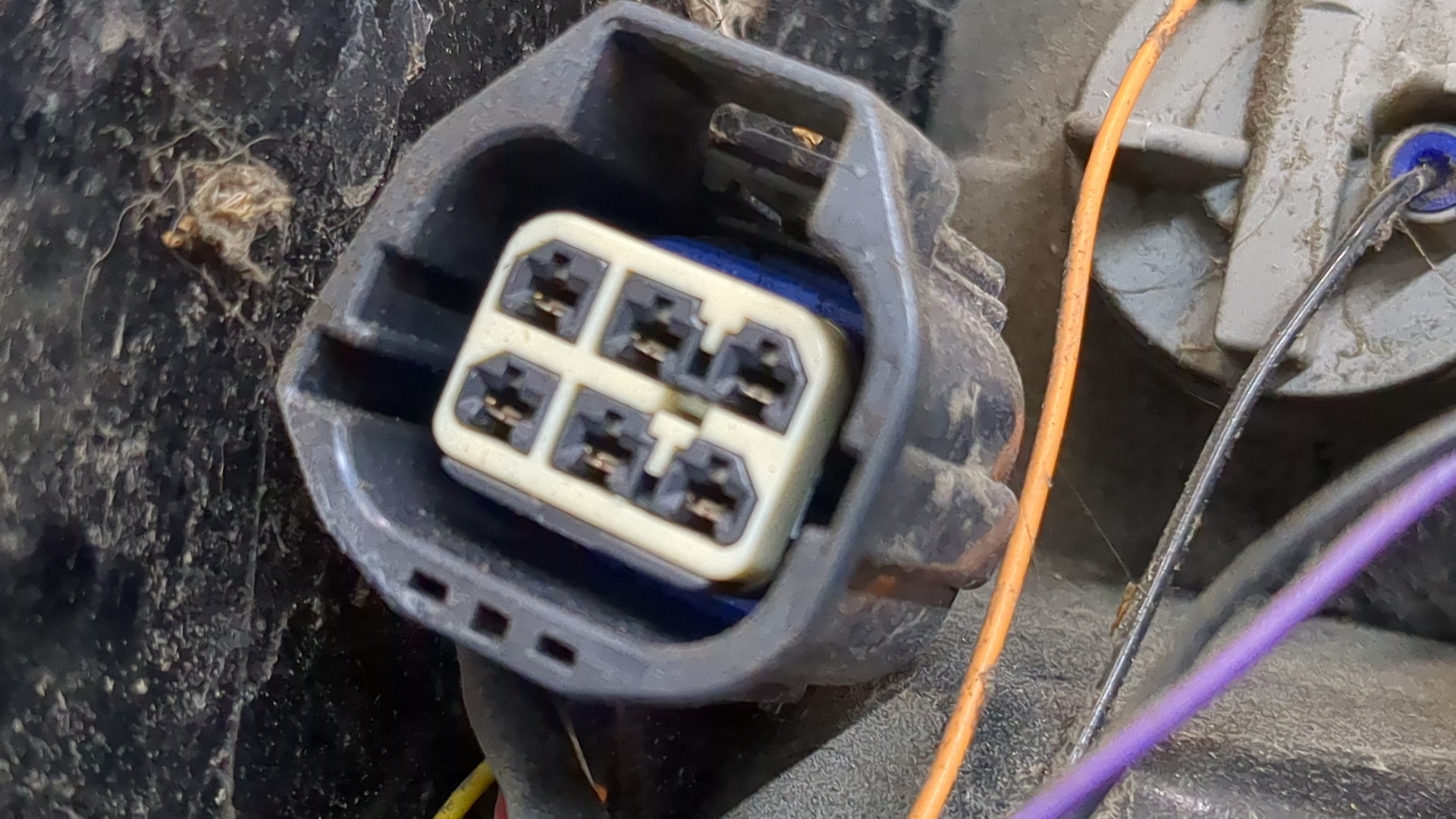 Фонарь задний правый