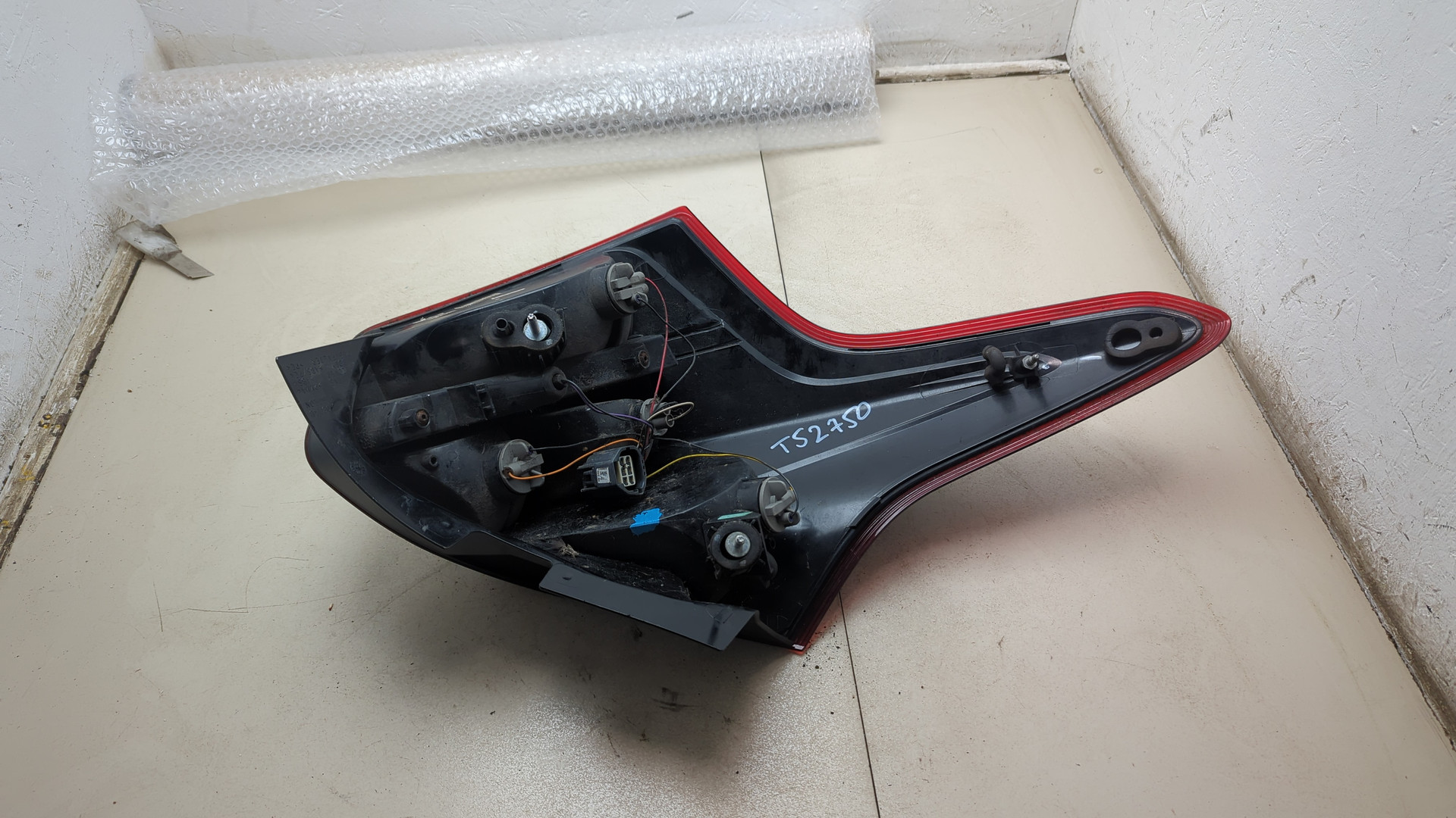 Фонарь задний правый