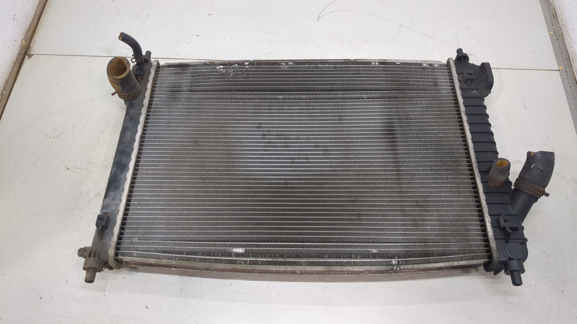 Радиатор охлаждения двигателя основной