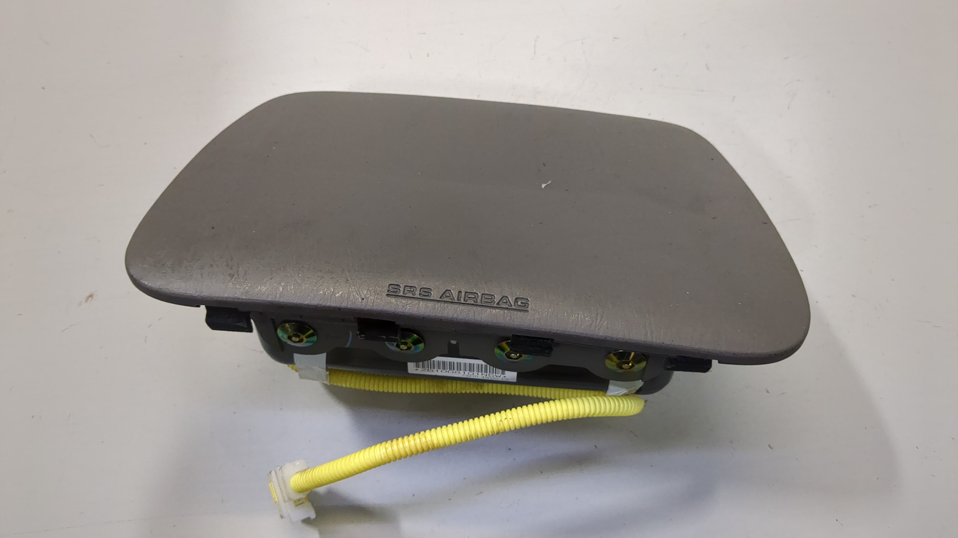 Подушка безопасности пассажирская (в торпедо)